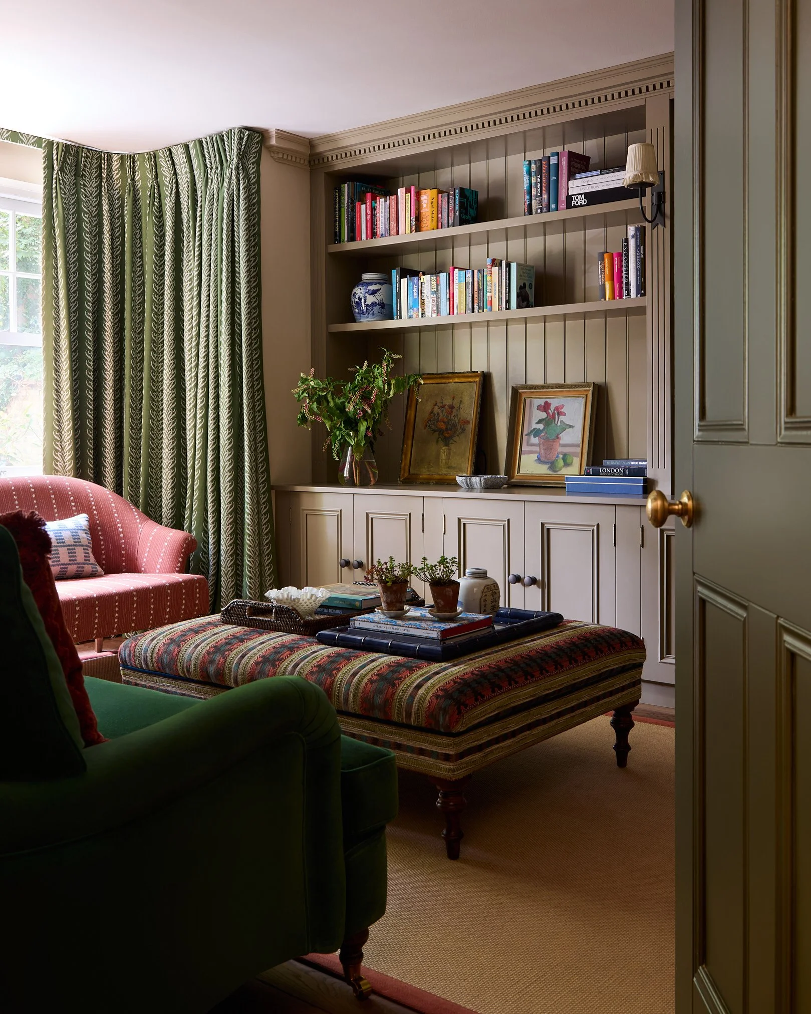Uns Hobbs - Surrey New Build - 3..jpg