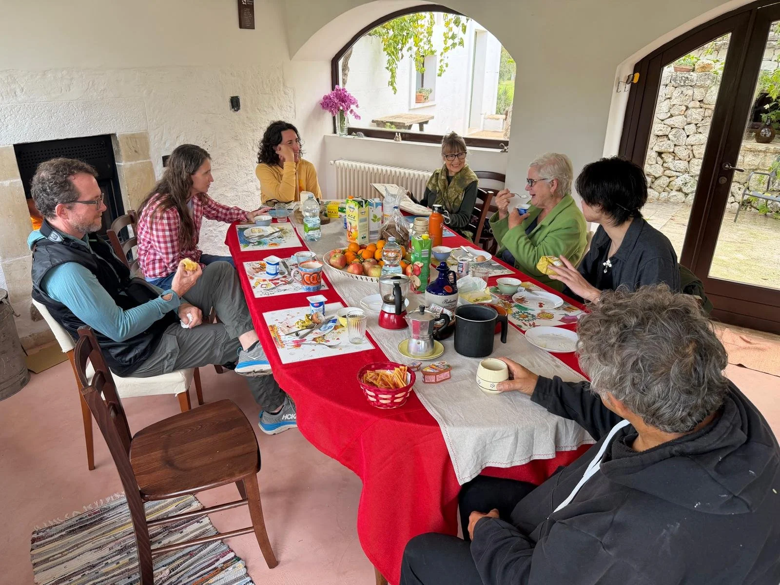 Casa Cilona breakfast.jpg
