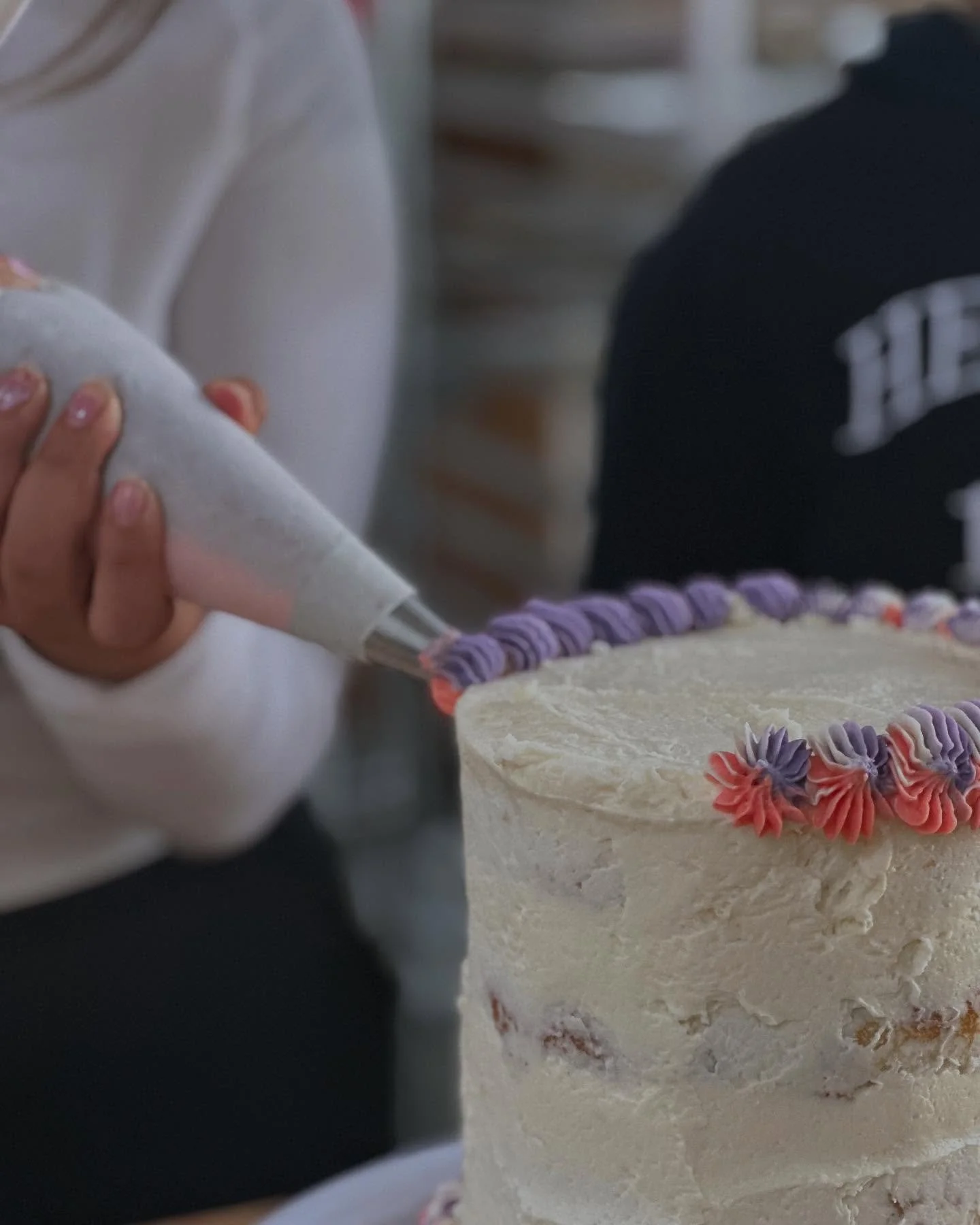 It’s been a summer of wonder, including some special guests in the bakery. @trio.clatsop (Upward Bound!) joined us for a special part of their summer program. They flexed their cake making and cake decorating skills all while learning about asp