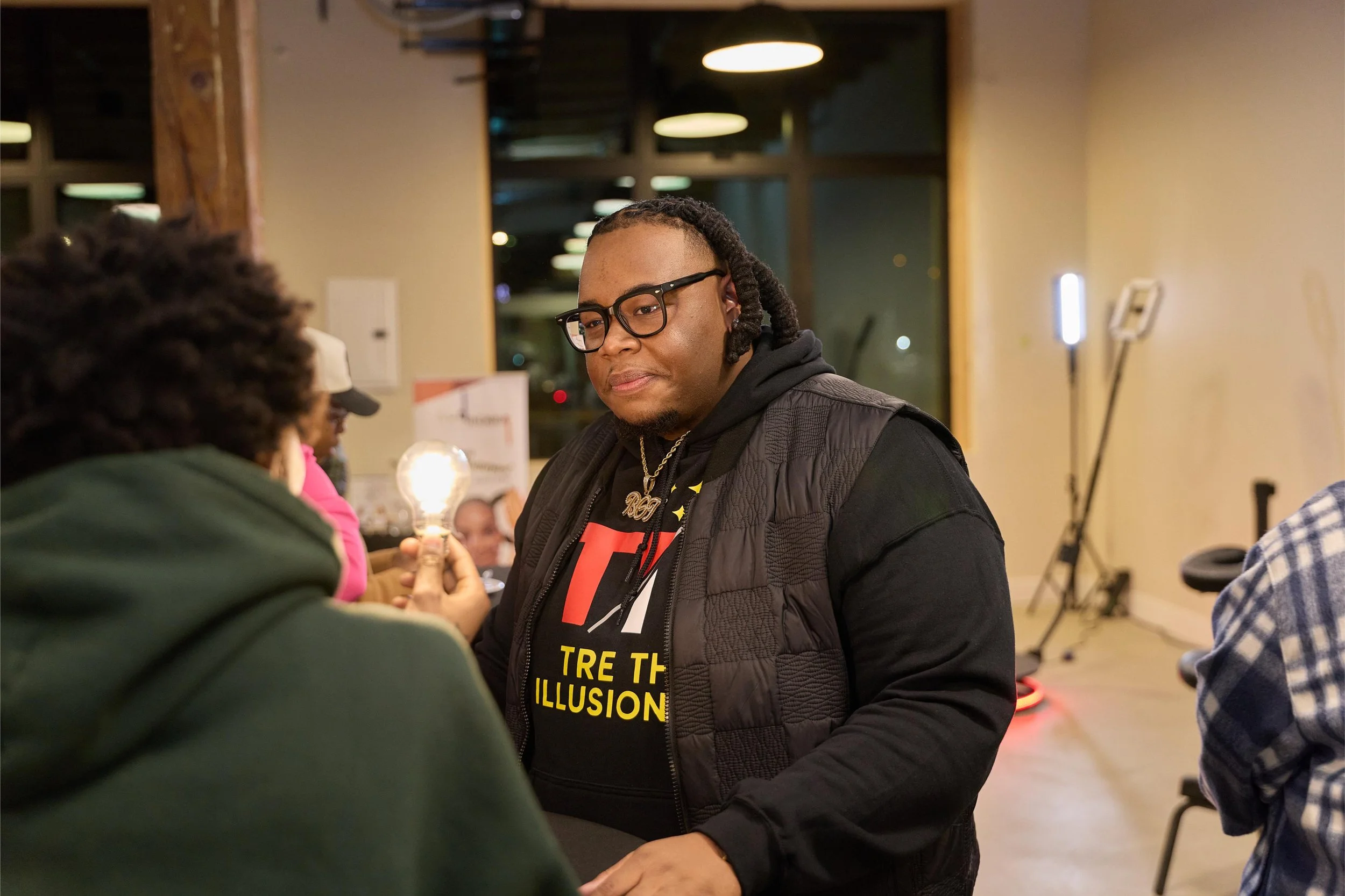 Tre The Illusionist at Jem Junkies Custom Grillz and Tooth Gems Grand Opening Chicago