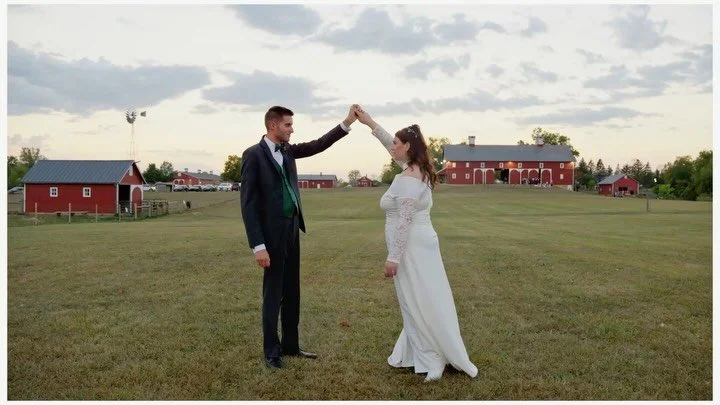 Postcards from Shelby + Jordan&rsquo;s day at beautiful Saloman Farm park 🌅

Venue: @salomonfarmpark 
Photographer: @505photographypro 
Wedding Cake: @fattycakes__ 
Florals: @rubymoonflowerfarm

#prestigefilms #weddingvideography #indianawedding #fo