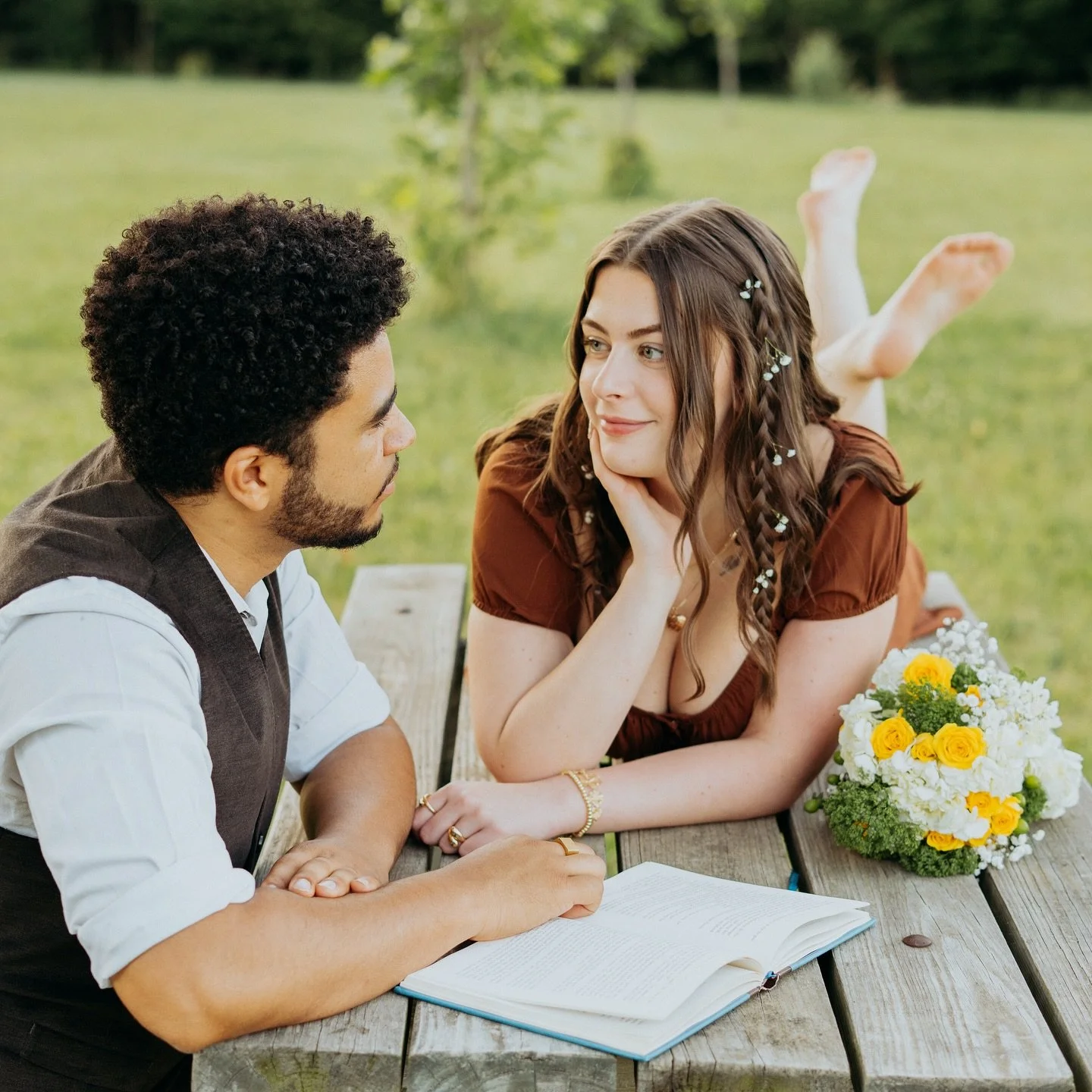 Some of our favorites from Hannah + Nate&rsquo;s couples session in Indiana earlier this fall 🤍

#prestigefilms #coupleportraits #couplesessions #midwestphotos #indianaphotography #photoshoot #sunsetphotos