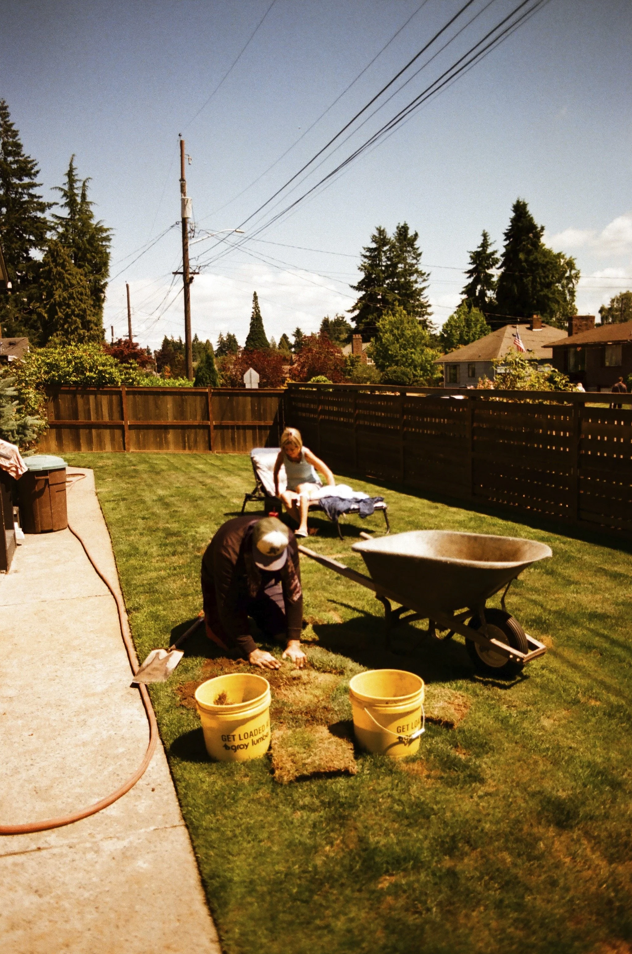 Expired Fuji 100 (shot at 25) 