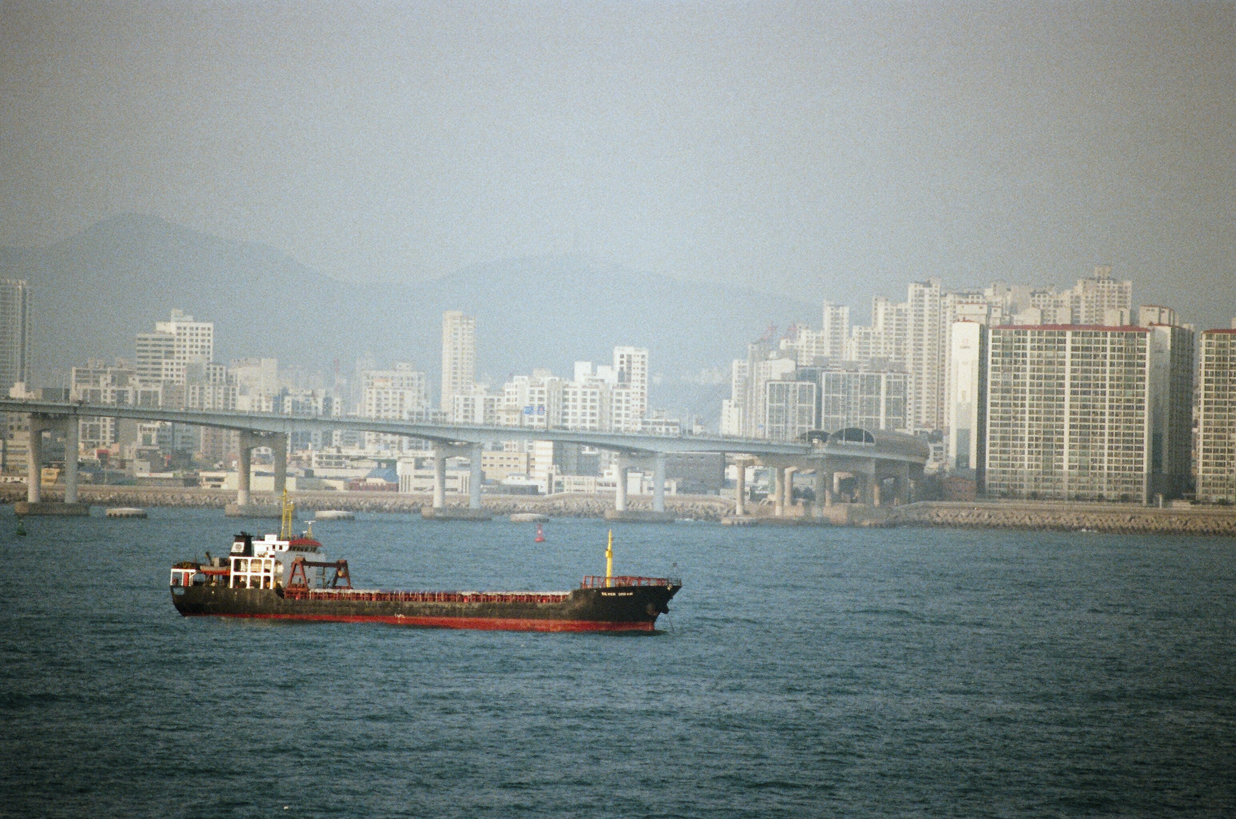 busan cable cars daytime-40.png