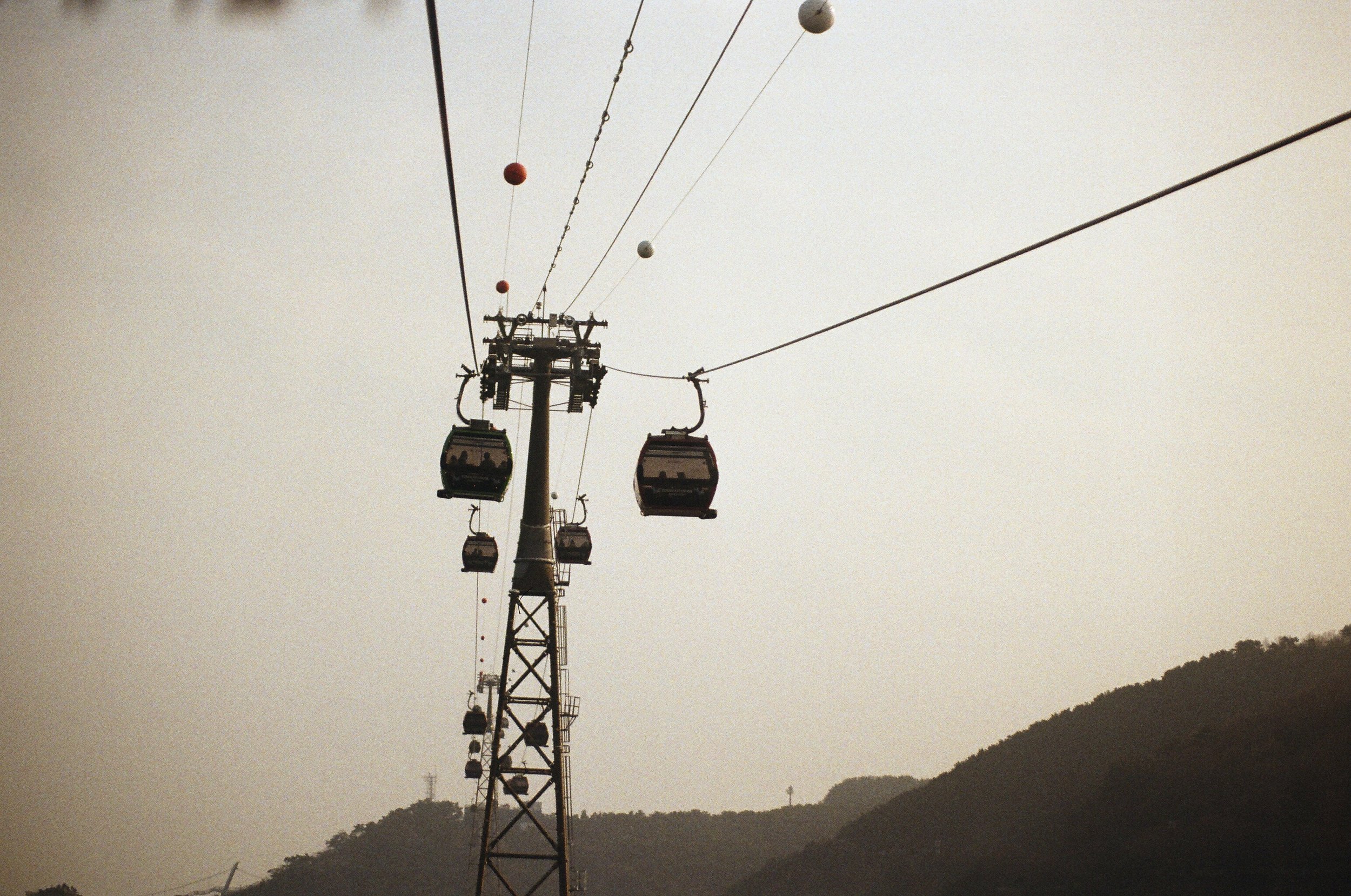 busan cable cars daytime-57.png