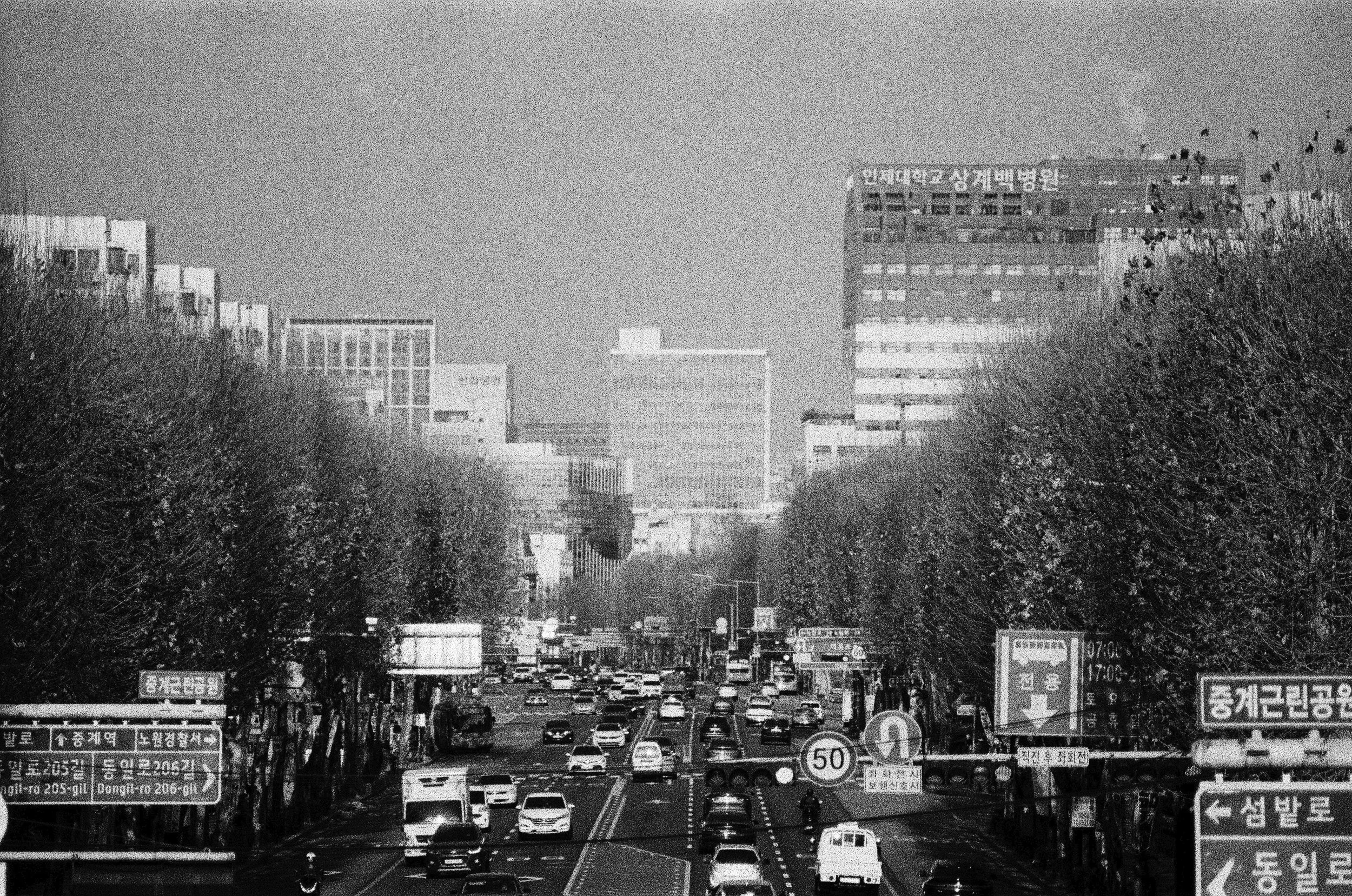 dirty frame, clean sky.jpeg