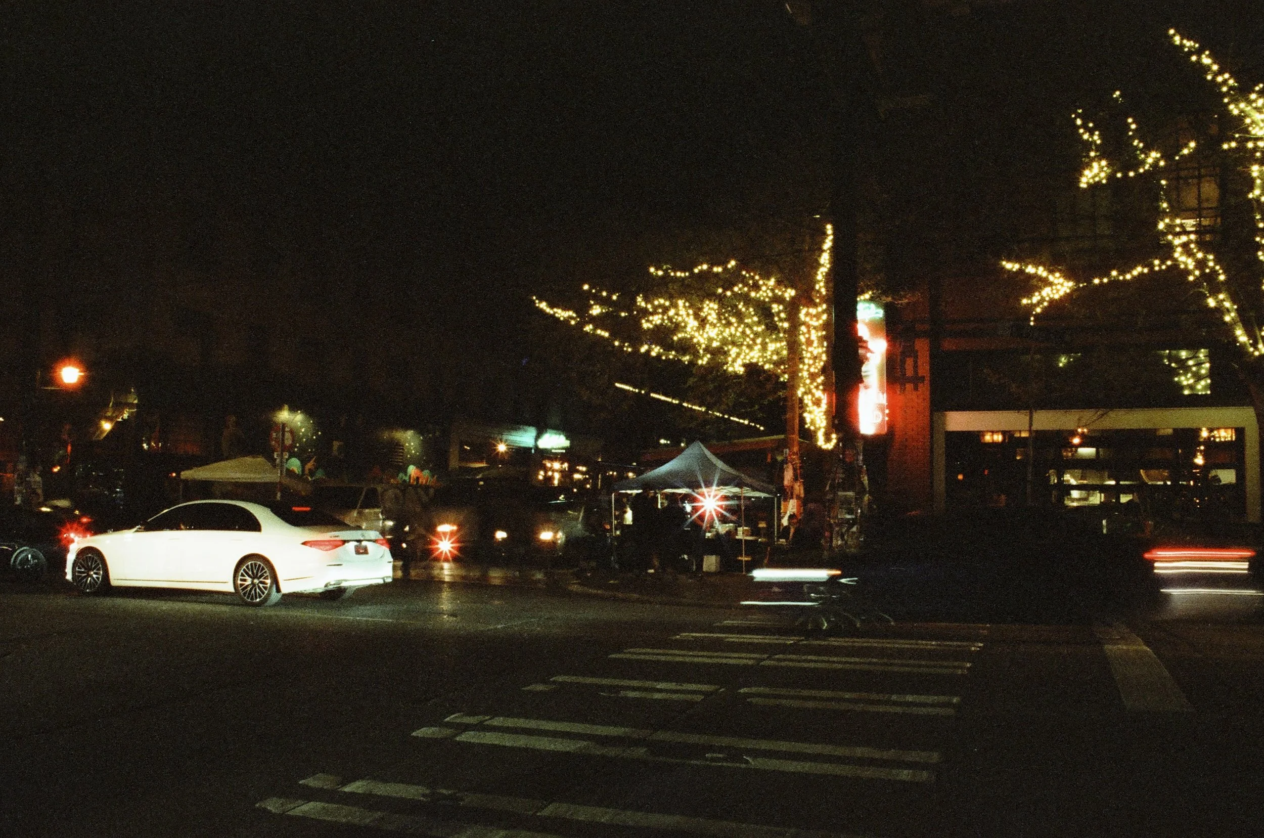 2024.04.20.cinestill.800.t-28.jpeg