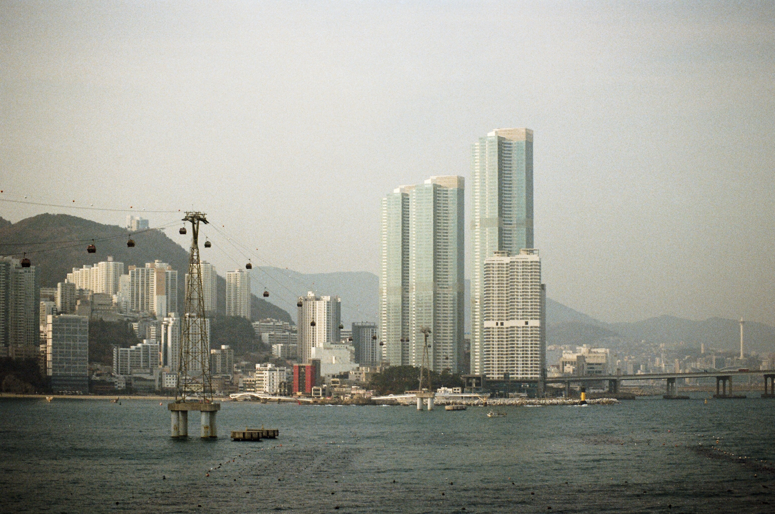 busan cable cars daytime-42.png