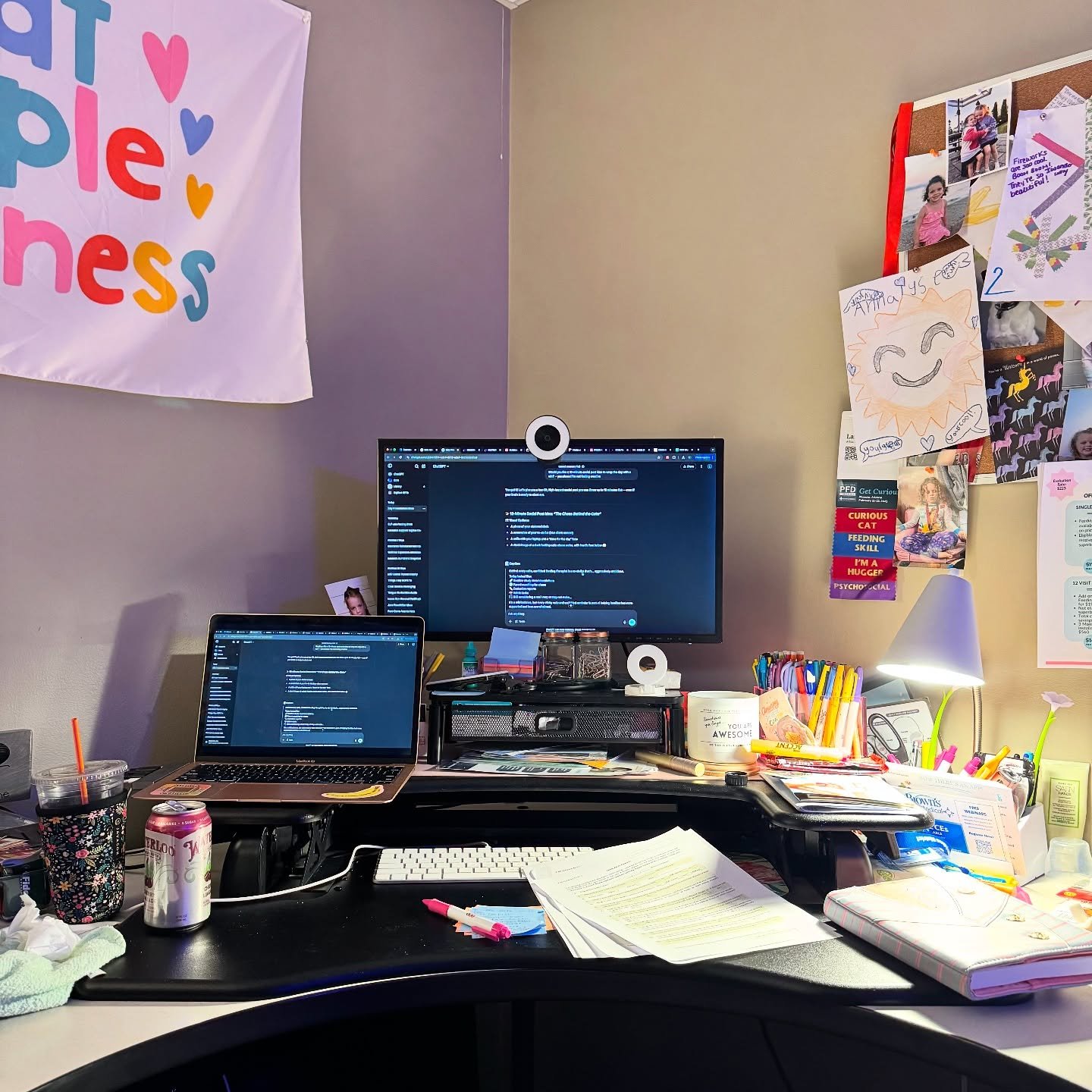 Behind every calm confident, feeding therapist is a to-do list that&rsquo;s&hellip; Aggressively ambitious.

Today looked like:
🍼 2 infant feeding office follow ups
🖊️ 2 evaluation reports
🗓️ Scheduling new clients
📓 Creating a new intake form fo
