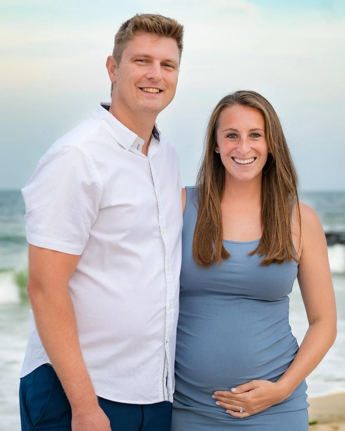 Had so much fun on this maternity shoot! Congratulations Sierra and Brandon 🩵