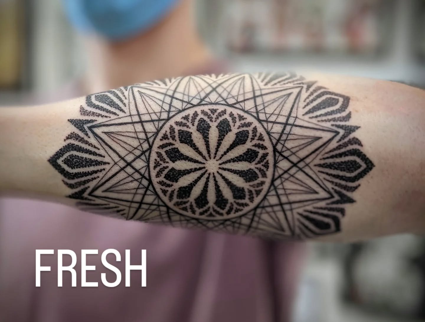 Freshly tattooed and healed pics. If you've been tattooed by me, send through some healed shots, I'd love to see them.

#chrisjonestattooer #moodybluetattooroom #geometrictattoo #dotworktattoo #mandalatattoo #geelongtattoo #geelong #geelongtattooarti