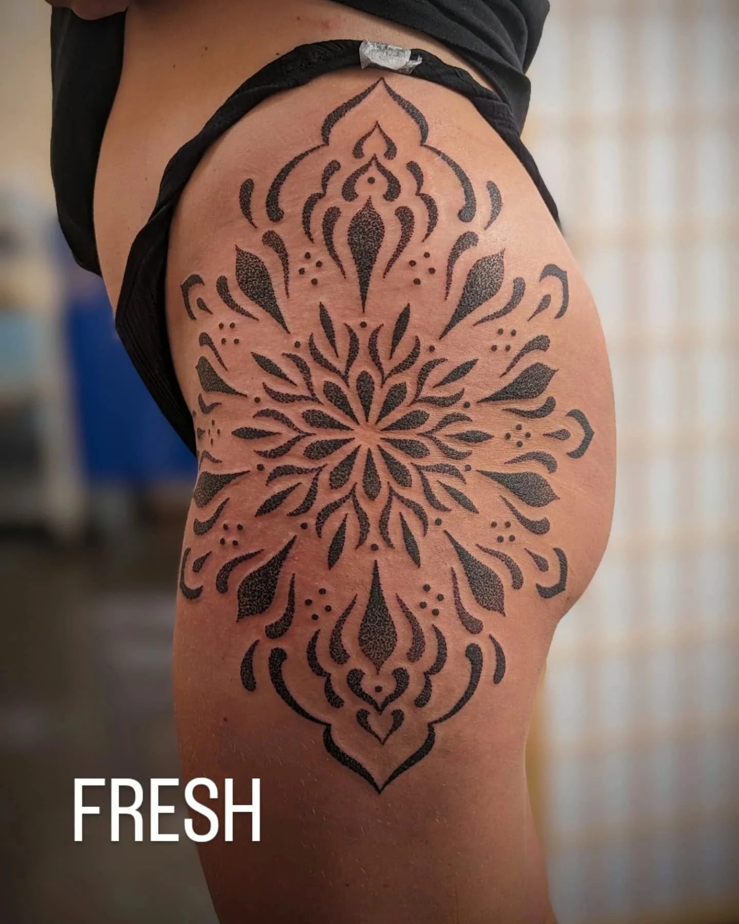 Here's more Fresh VS Healed photos. Around a year and a half old, this piece has settled in great, thanks so much for the healed photos Naomi!

#chrisjonestattooer #moodybluetattooroom #dotworktattoo #geelongtattoo #mandalatattoo #geelong #geometrict