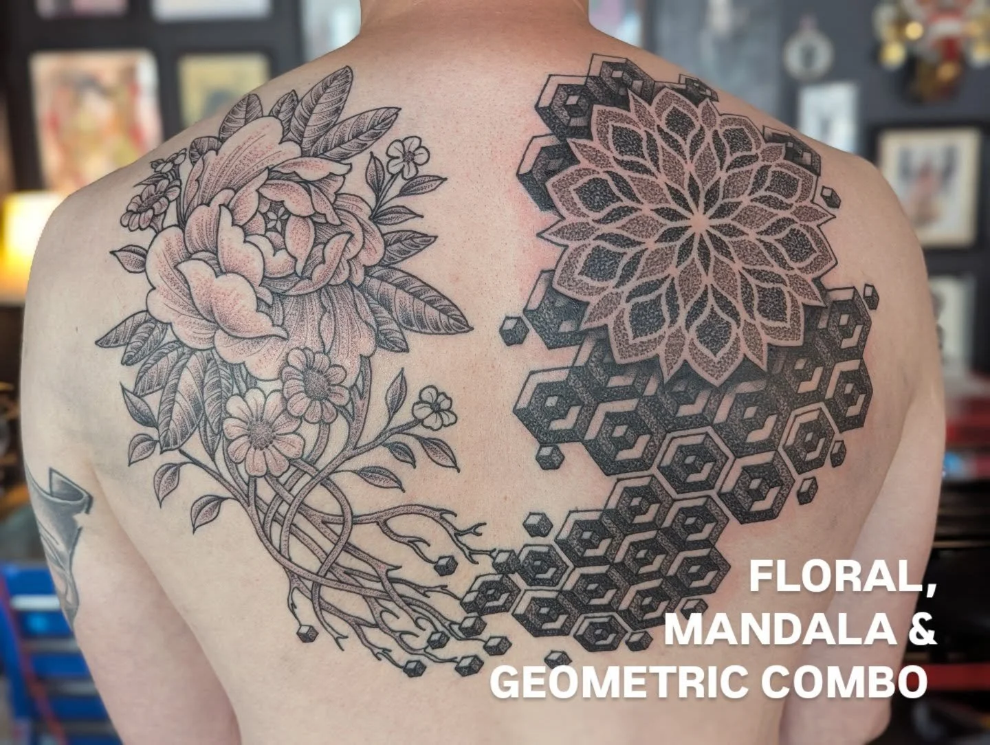 Here's some stills of Alex's back 
Tattooed at @moodybluetattooroom 

#geelong #geelongtattoo #floraltattoo #mandalatattoo #dotworktattoo #geometrictattoo
