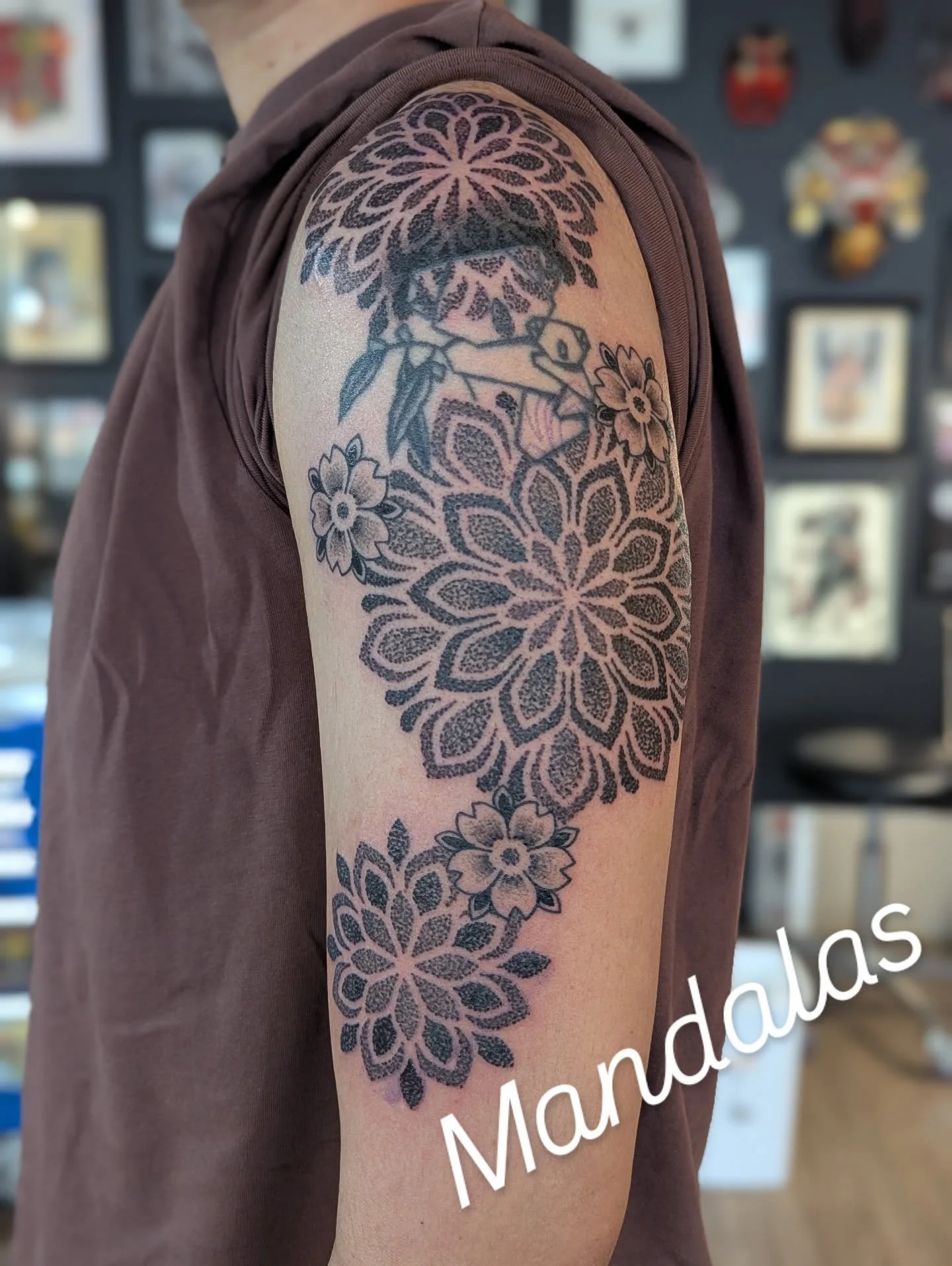 Mandalas and cherry blossoms for Birch, thank you mate! 
Tattooed at @moodybluetattooroom 

#chrisjonestattooer #moodybluetattooroom #geelongtattoo #mandalatattoo #dotworktattoo #geelong