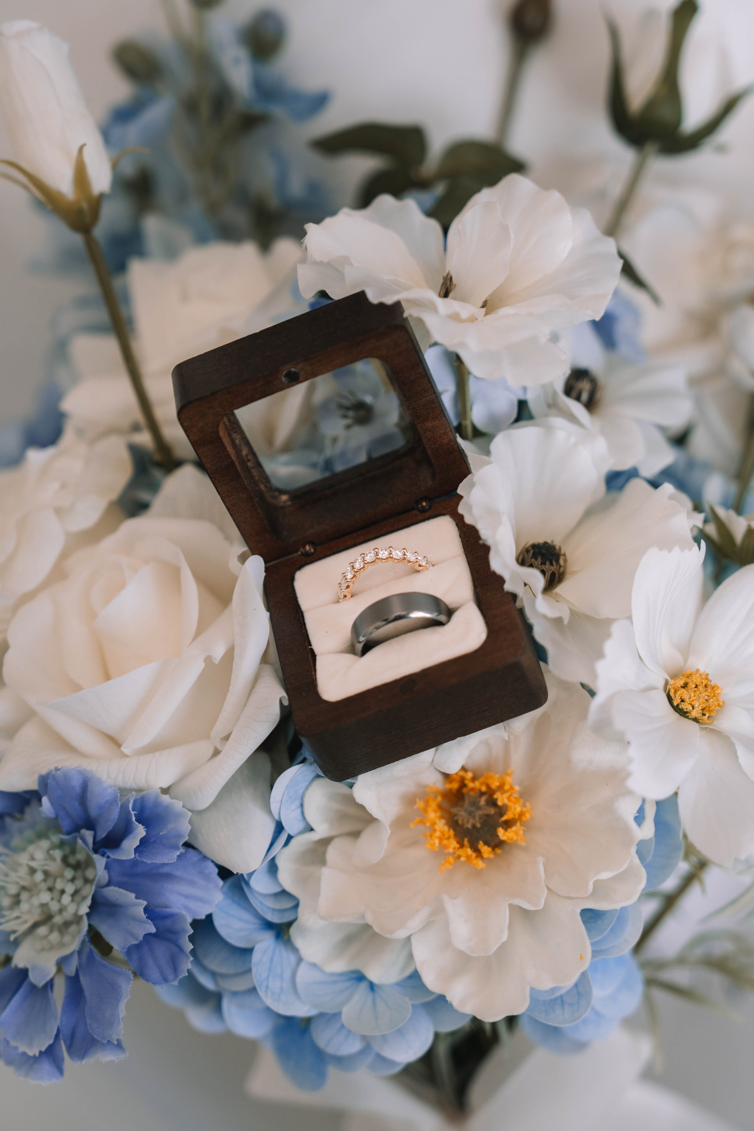 James and Christie (@claudia.with.love)-7.jpg