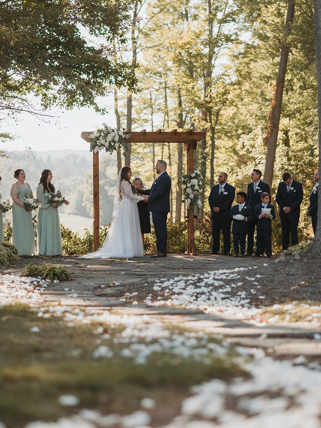Some favorites from this enchanted day, just pure 🤌🏻

Tanglewood Golf Club wedding
Cleveland golf course wedding venue
Chagrin Falls wedding photographer
NEO wedding venues with outdoor ceremony spaces
Ohio golf club wedding photography wooded outd
