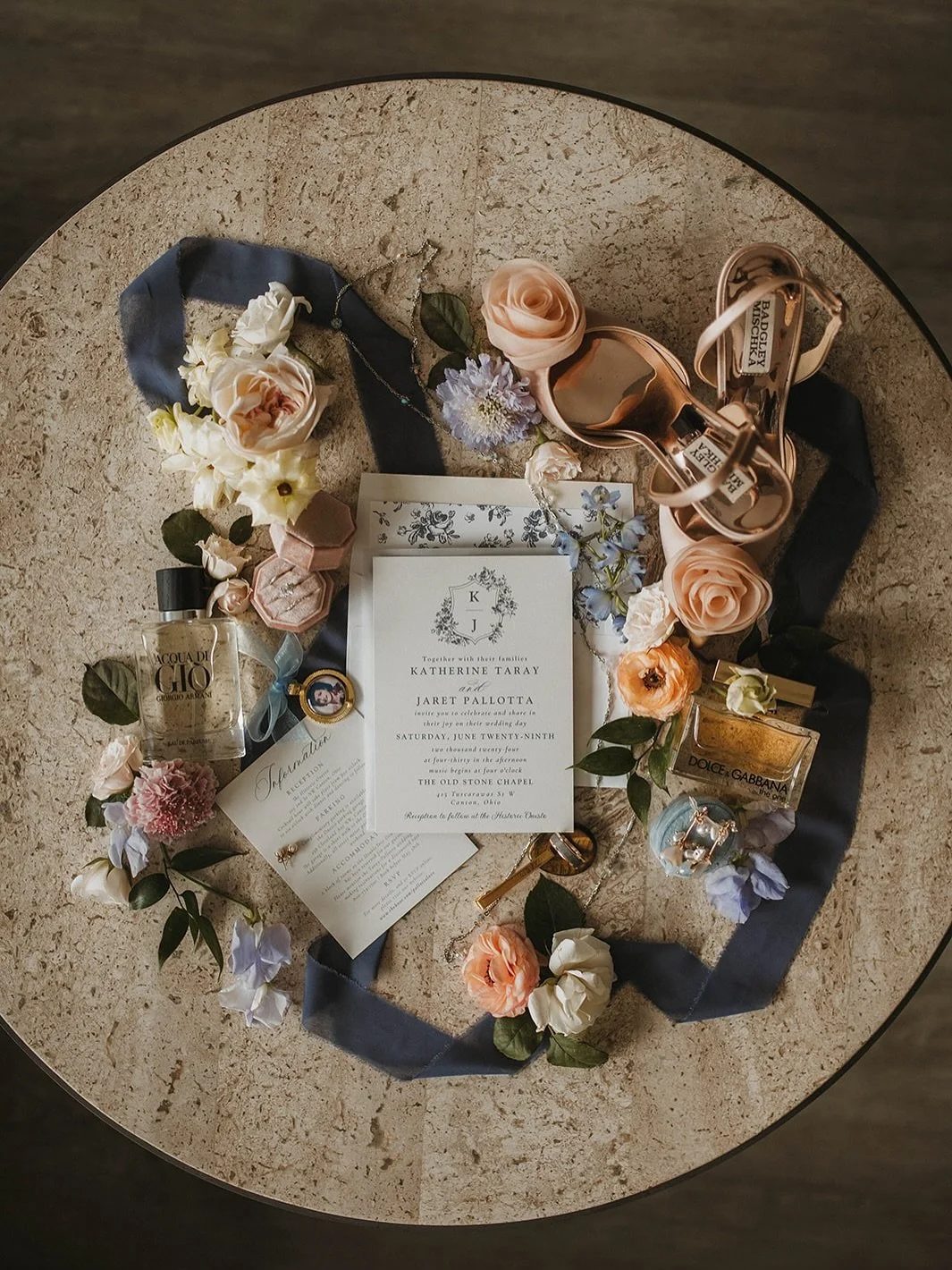 The way I approach wedding days is to tell your story and for me at least, your details and your flatlay is the first chapter of your story 🤍✨