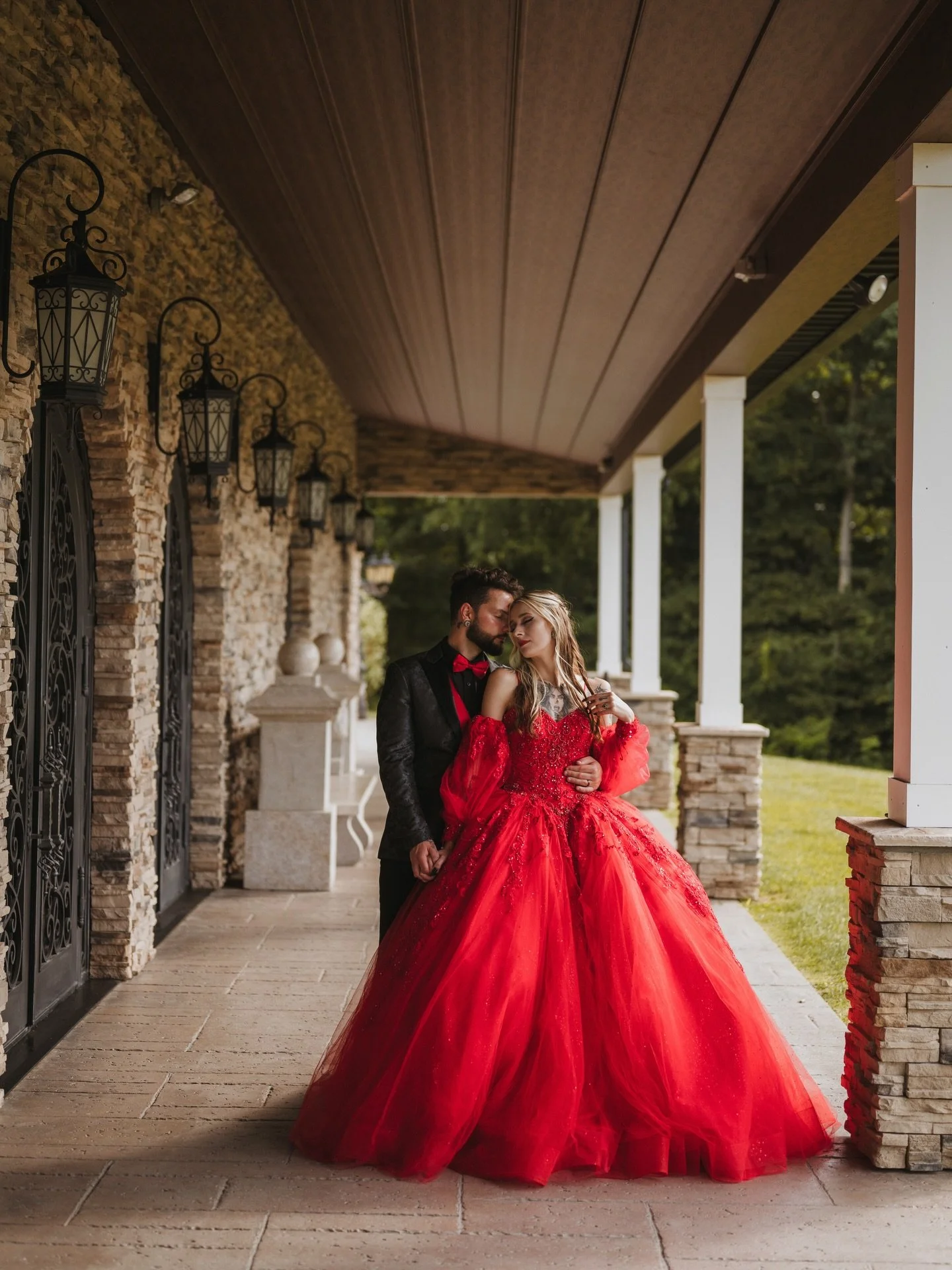Yesterday kinda got away from me but I can't go a Valentine's Day go by with out posting one of the most beautiful weddings I've ever photographed. Just utterly jaw dropping ❤️&zwj;🔥🌹💋