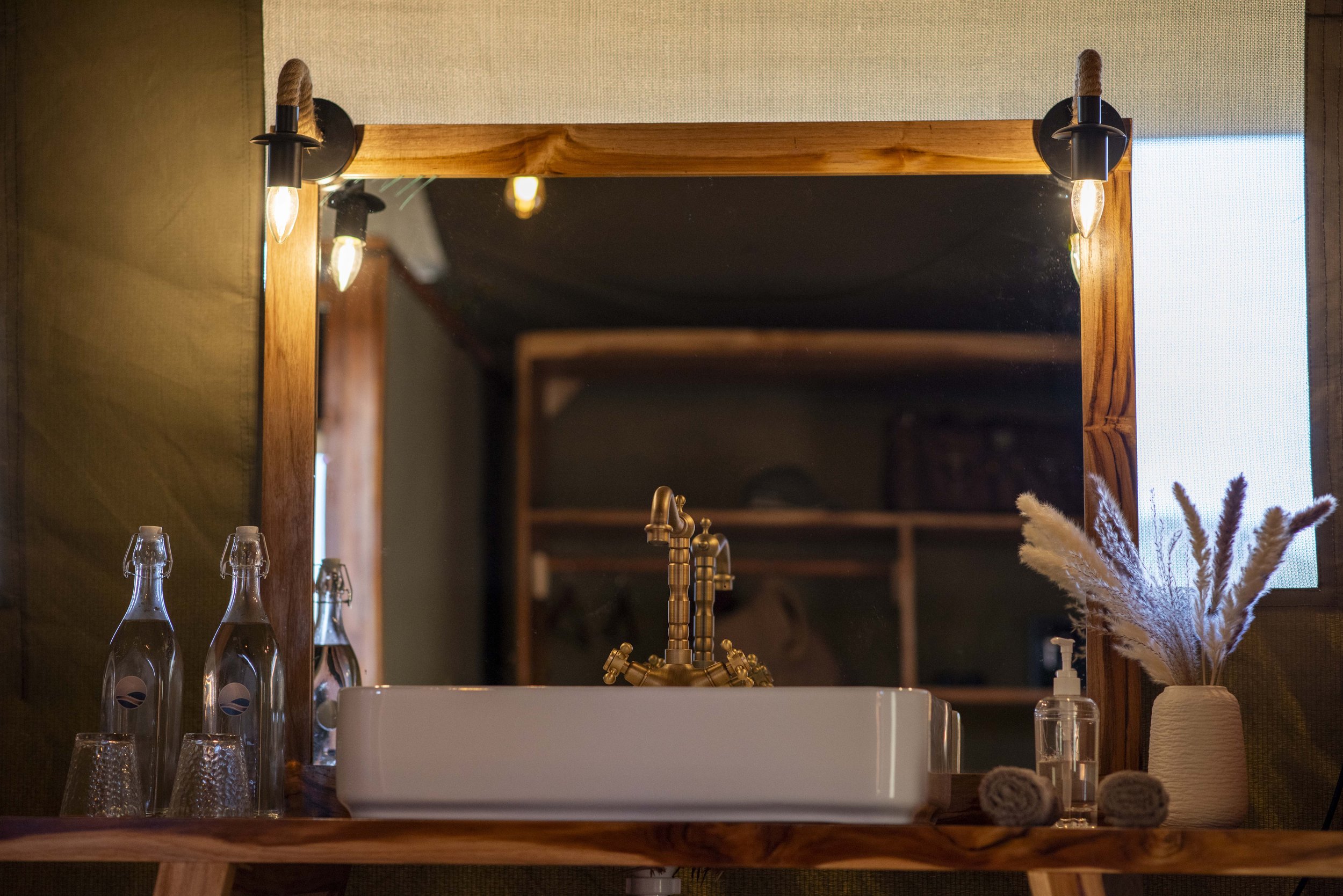 Zuri-Washroom-8.jpg