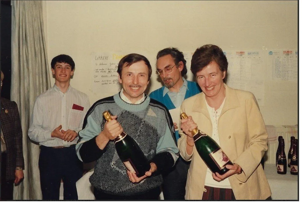 80. 1994 Prijsuitreiking Champagnetornooi 2.jpg