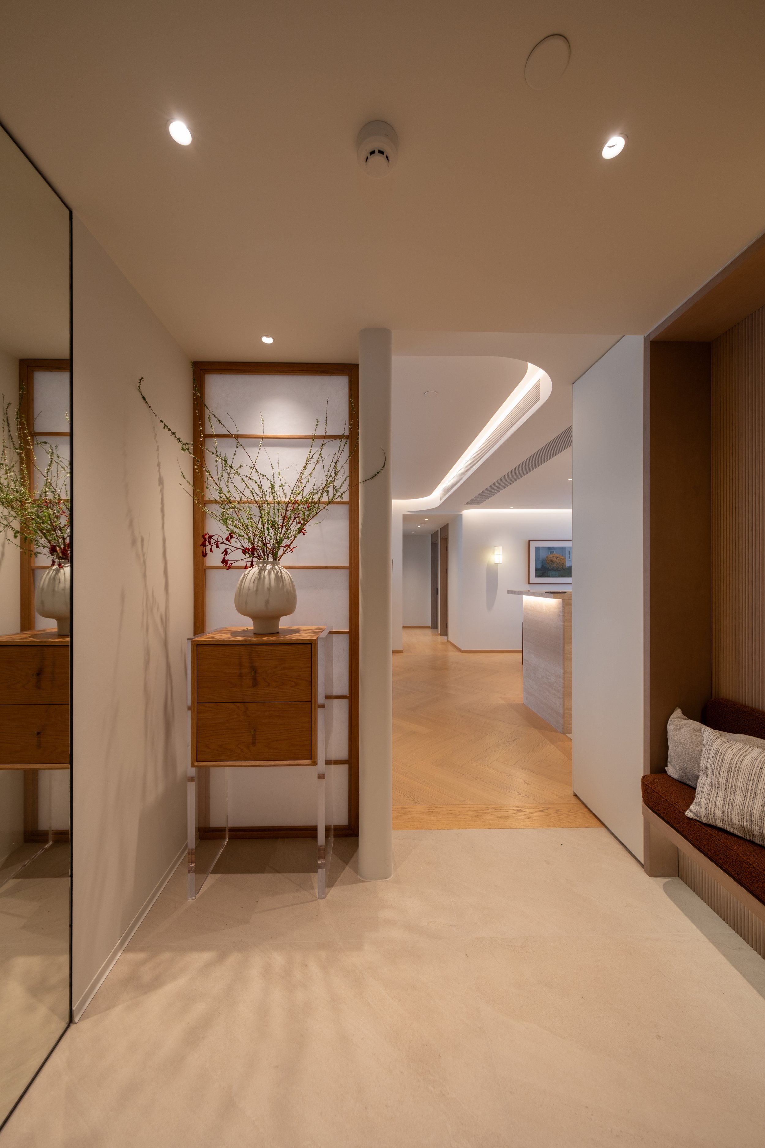 Project |A Home of Utensils and Light and Shadow