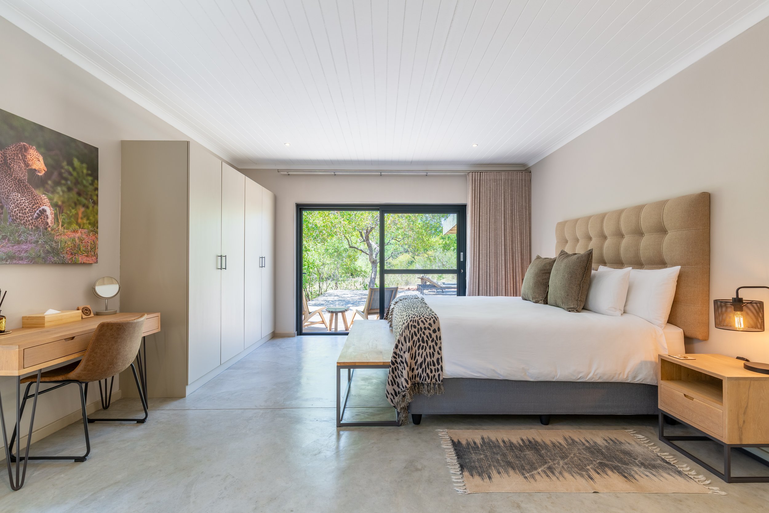 Ingwe Room-10.jpg