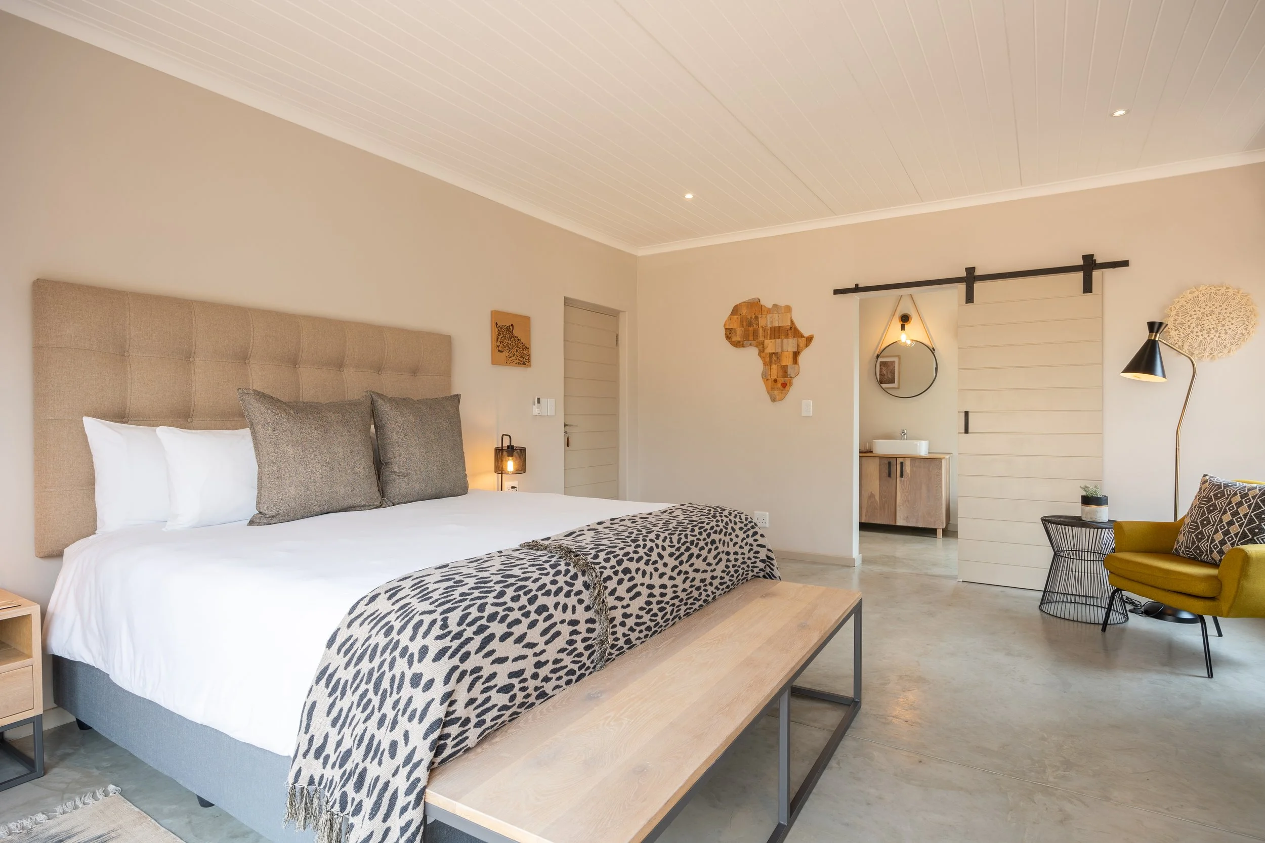 Ingwe Room-11.jpg