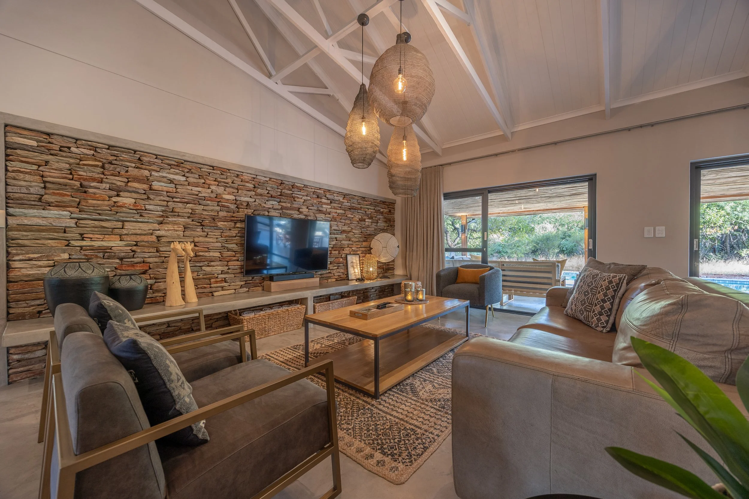 Living Area-4.jpg