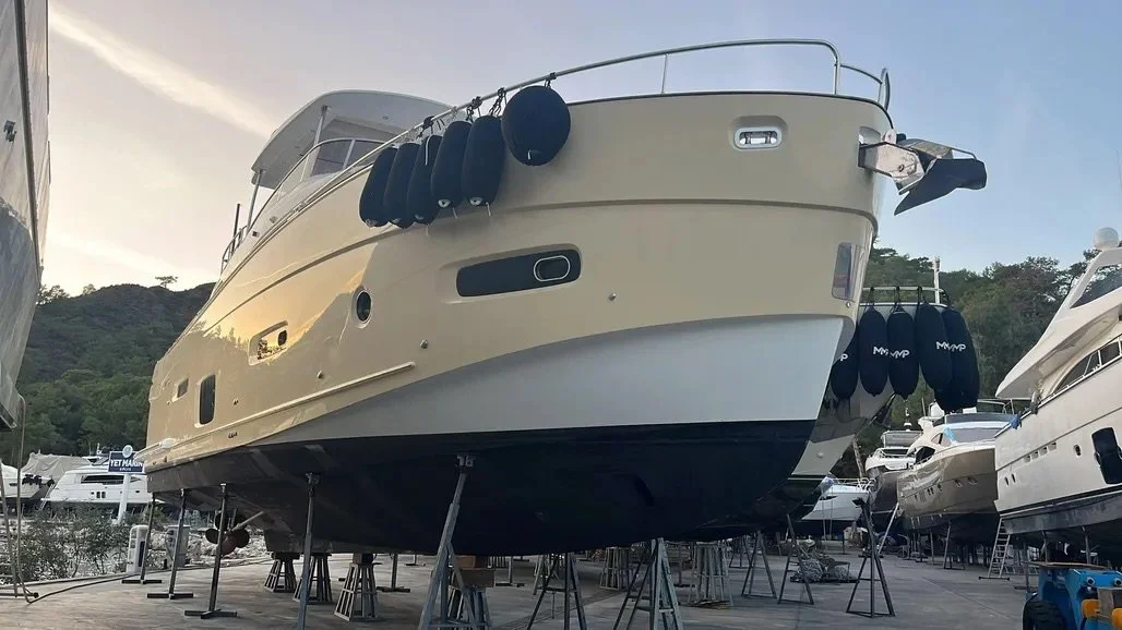 003 2016-azimut-magellano-66-2016-power-9716329-20250315061635393-1_XLARGE.jpeg