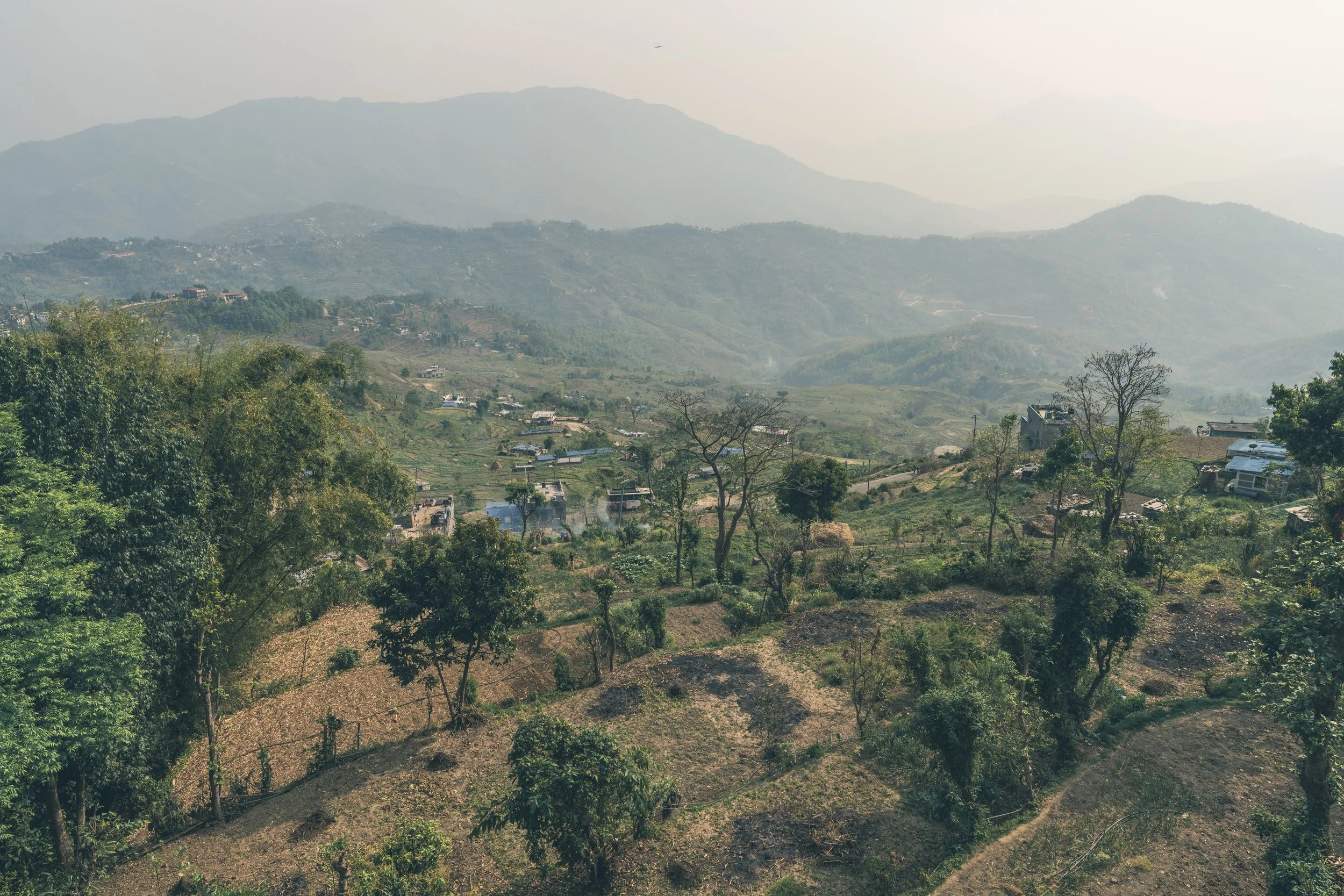 Cultures en terrasses et villages des collines autour de Gorkha