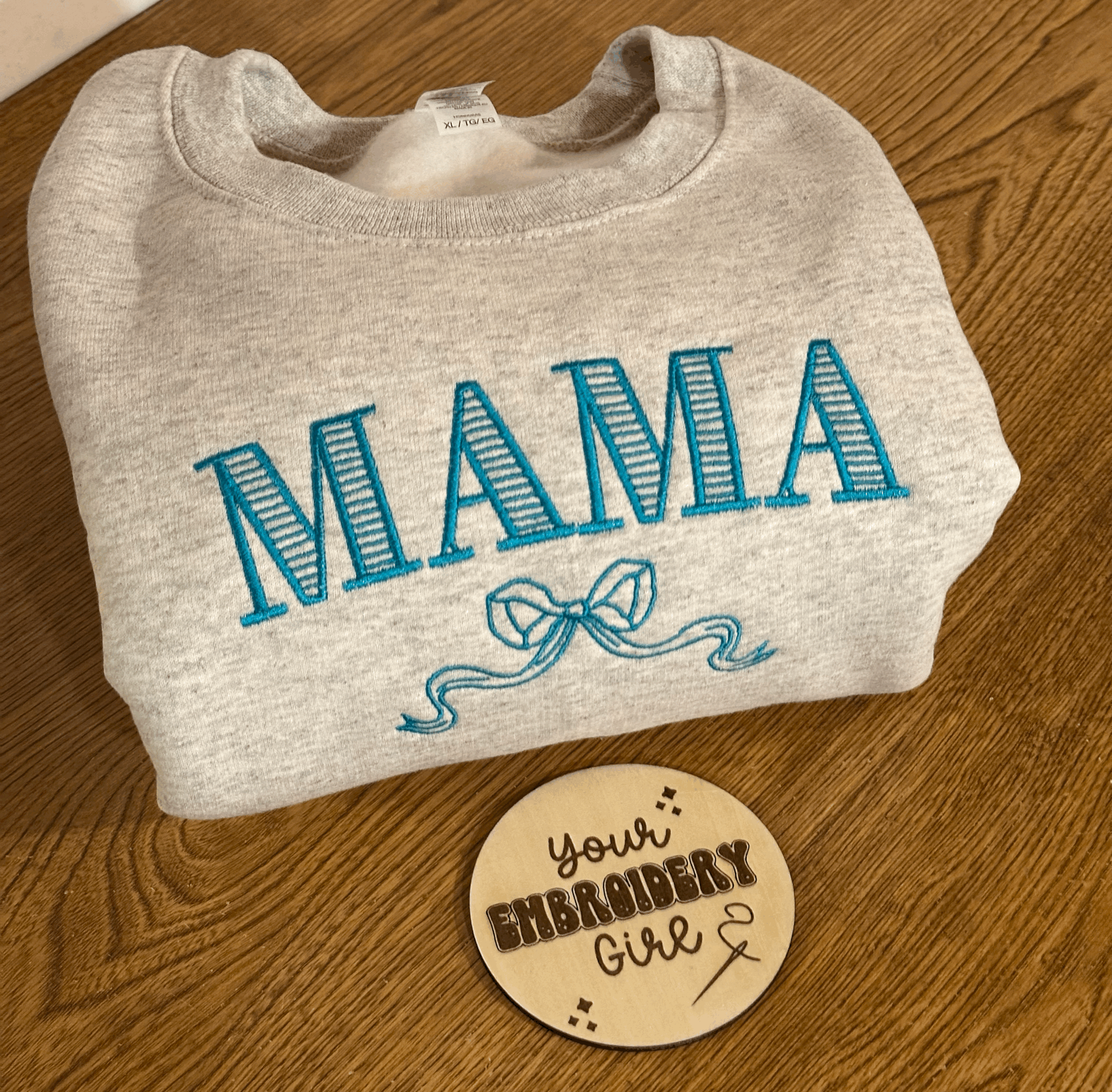 Mama Large Bow Crewneck