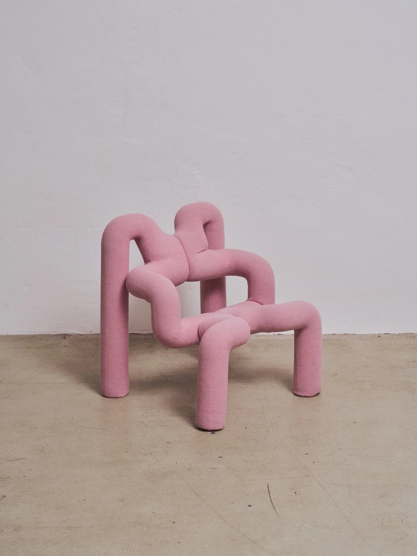 CHOOSE YOUR CHARACTER 👾