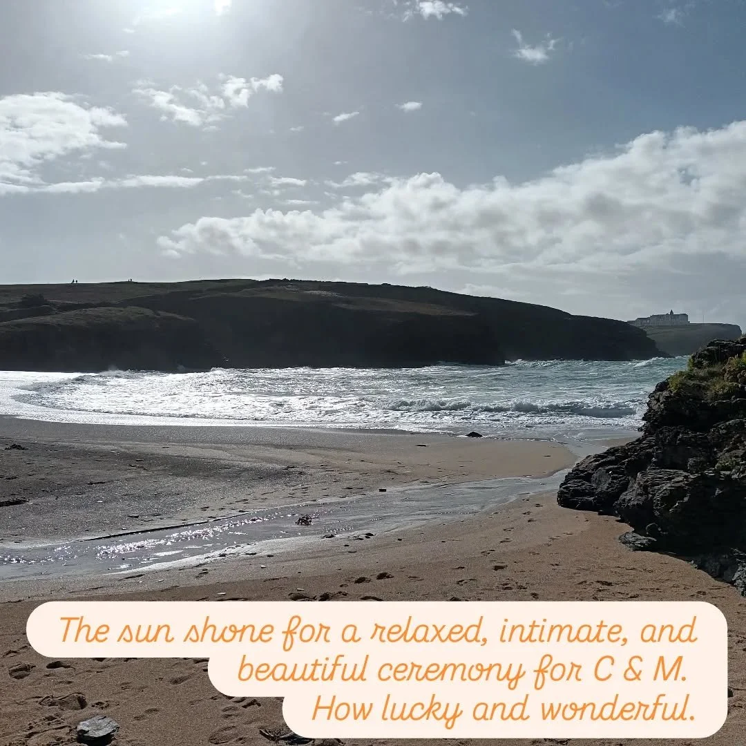 Church Cove, Gunwalloe, was the setting for this morning's delightful ceremony. The best day of the week down here for sure.....more pics to come in the future, but what a glorious occasion. 
@lucygoycornwallcelebrant
#cornwallcelebrant
#cornwallhand