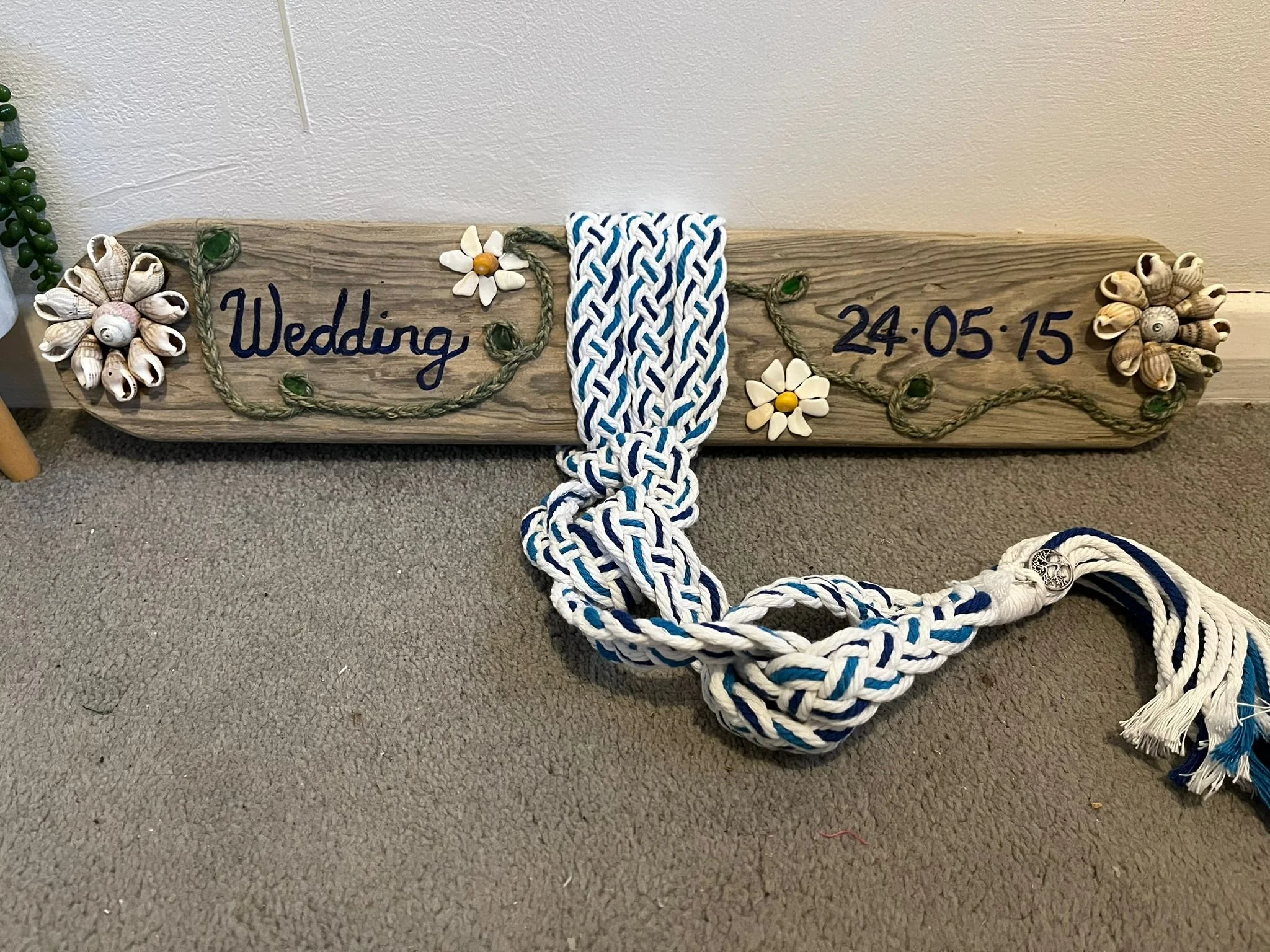 Handfasting and driftwood 