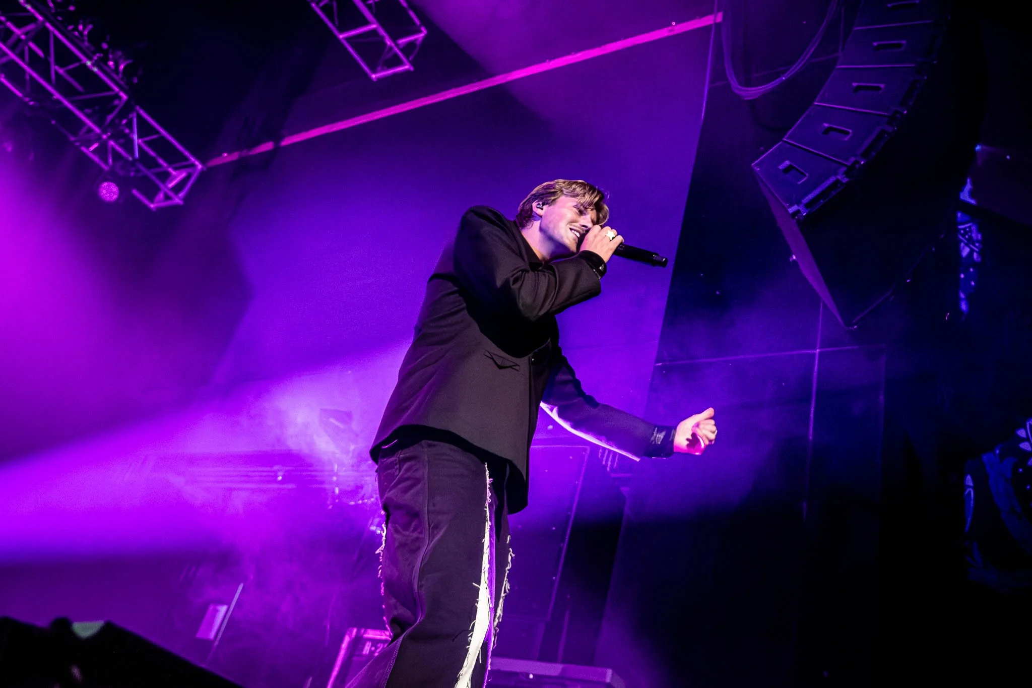 Ruel Has Us All ‘Kicking Our Feet’ After His House of Blues Show