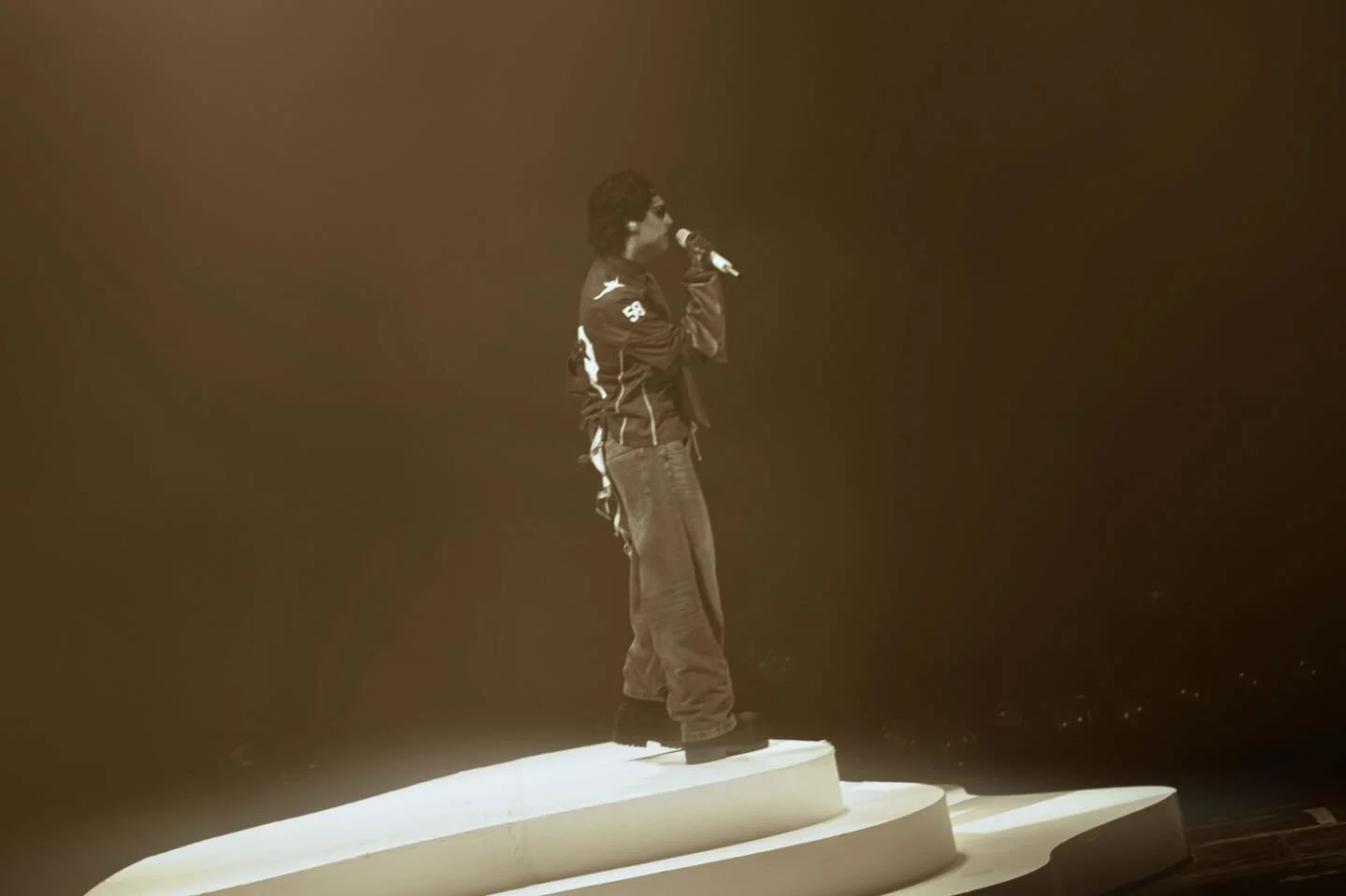 🌵 Humbe turned Majestic Theatre into something more than a concert, it was a journey through love and self-discovery. ☁️✨

From intimate moments to high-energy rhythms, Due&ntilde;o del Cielo brought fans together in a night that felt as emotional a