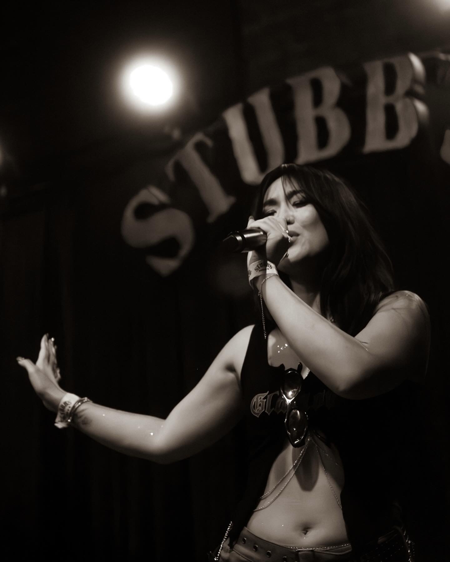 🌵 Some basement lights, a loud crowd, and no misses! 🔥

Allie Arnaez took over Stubb&rsquo;s after-hours with raw vocals, sharp choreography, and a stage presence that you couldn&rsquo;t look away from. From&nbsp;*&ldquo;He a Fan&rdquo;*&nbsp;to un