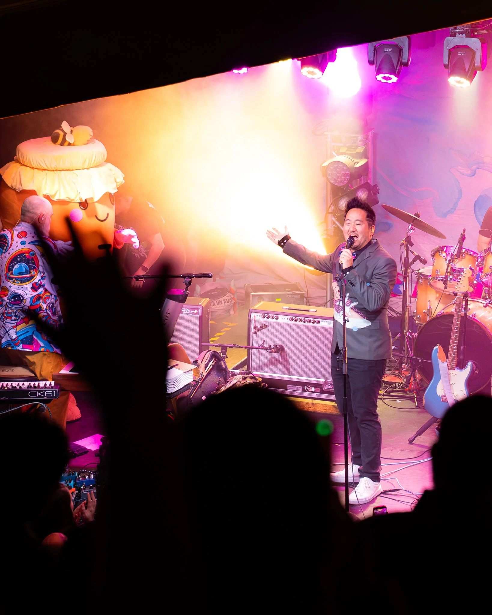 Kishi Bashi 08.jpg