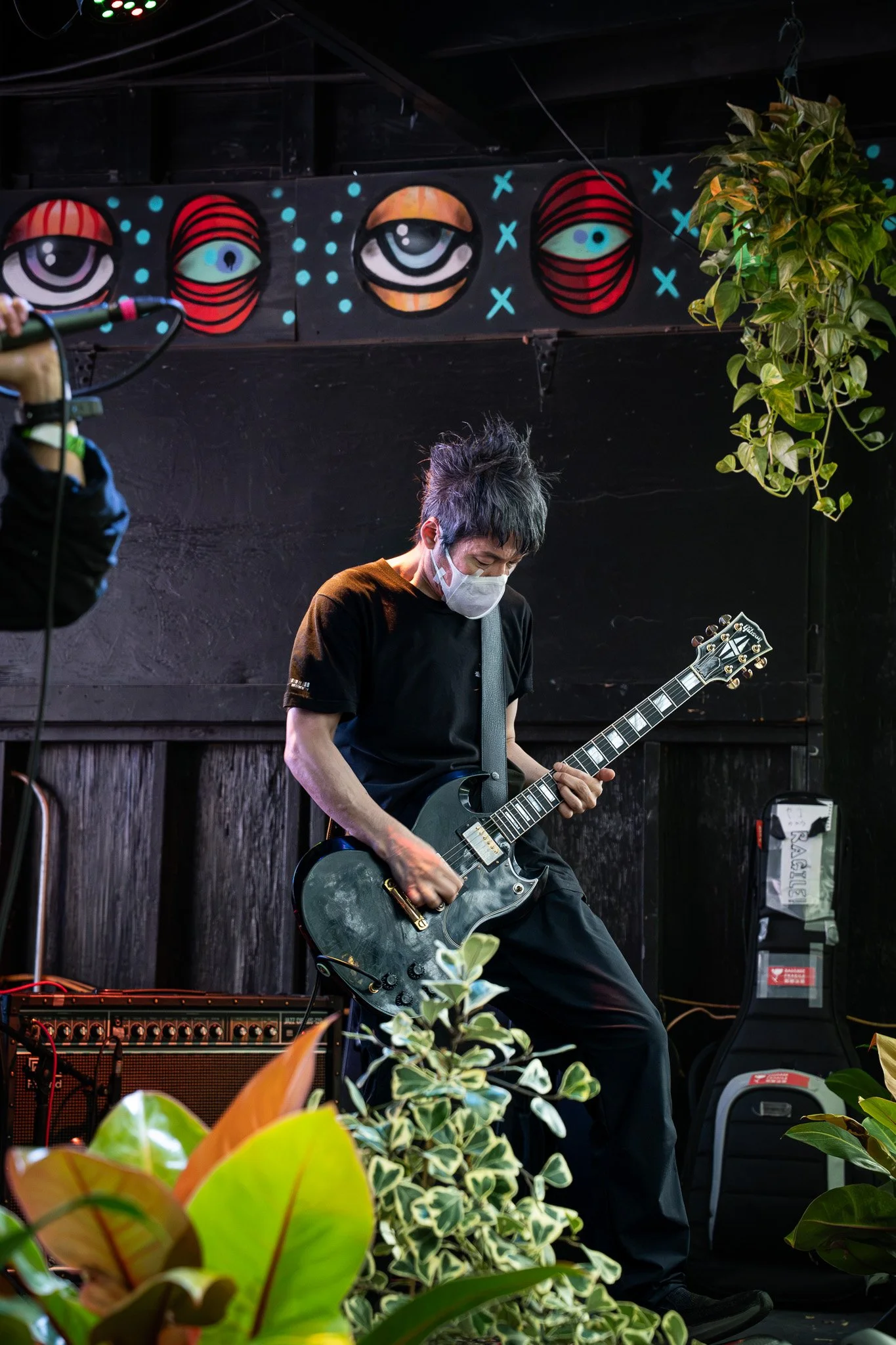 Levitation 05.jpg