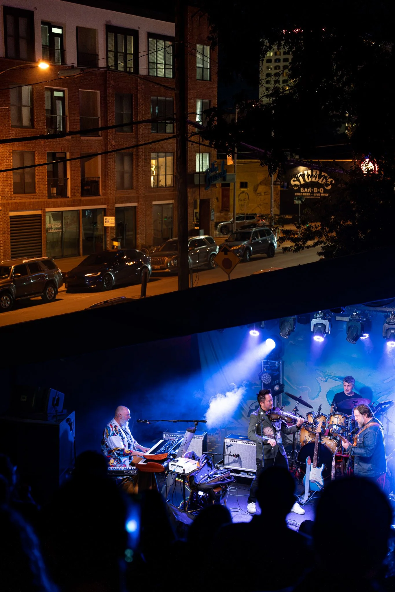 Kishi Bashi 03.jpg