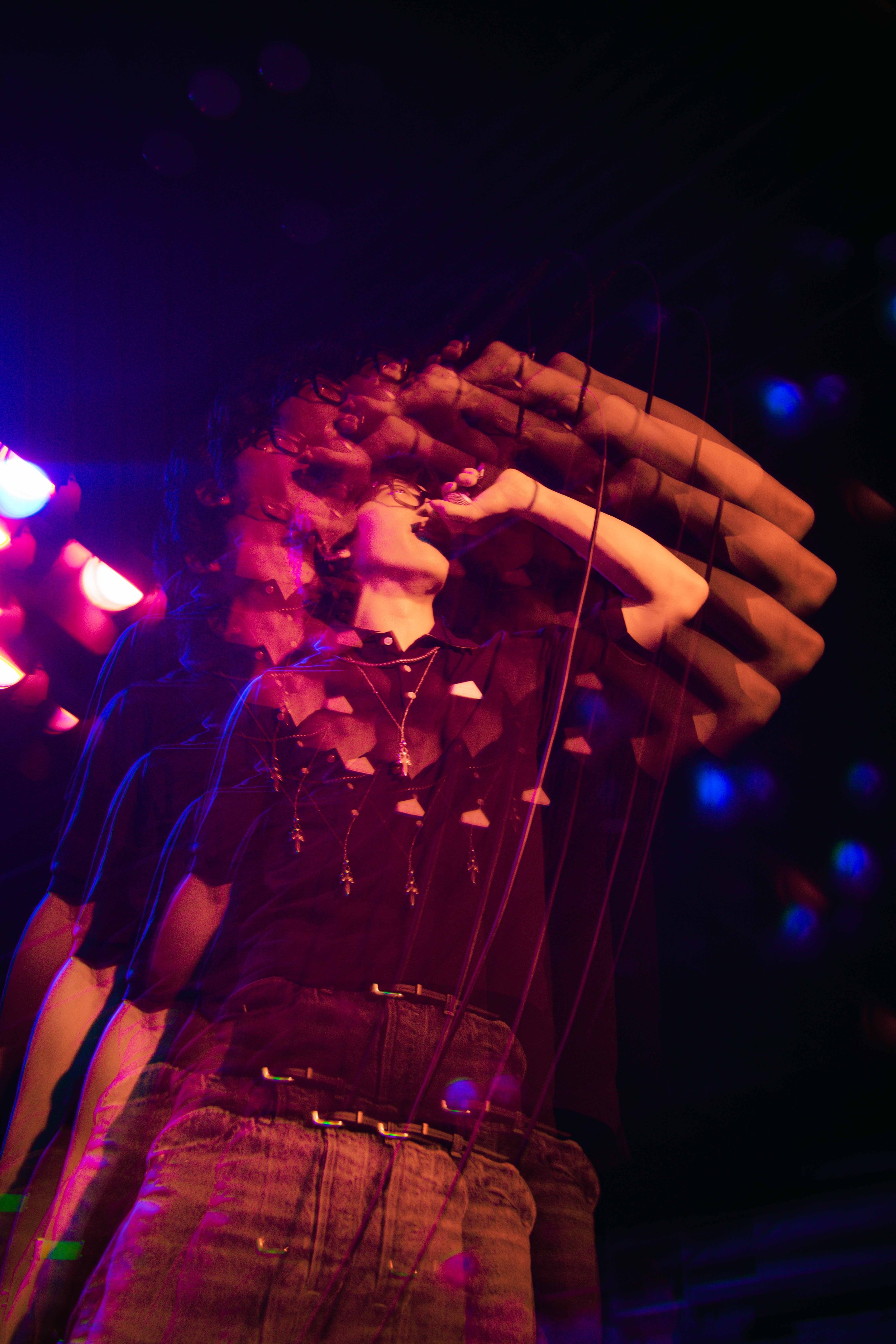 Kisses-189.jpg