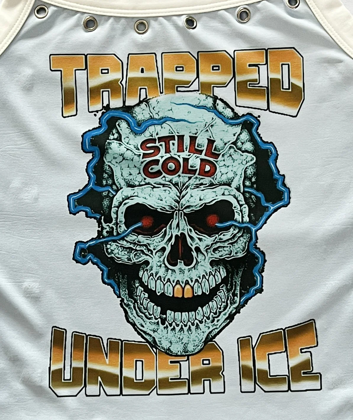 TUI Contrast Tank.- Close.jpg