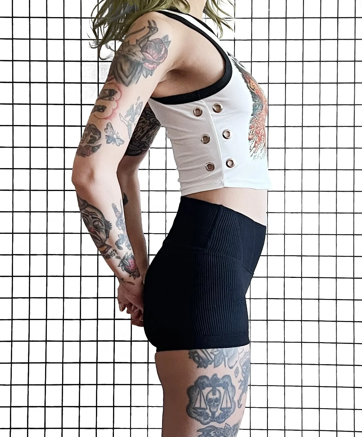 Volcano Contrast Tank XS - Side 2.jpg