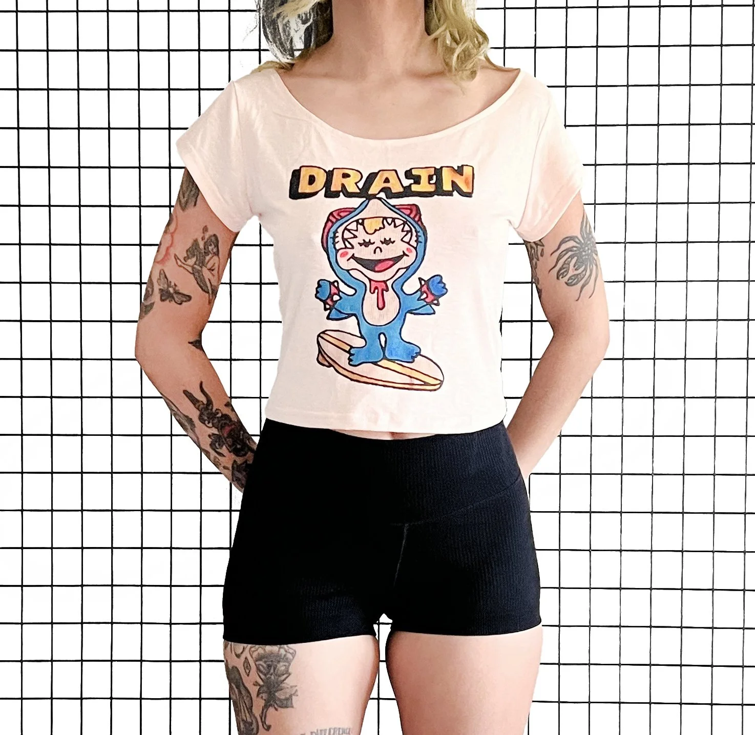 DRAIN Surfing Scoop Neck - Model.jpg