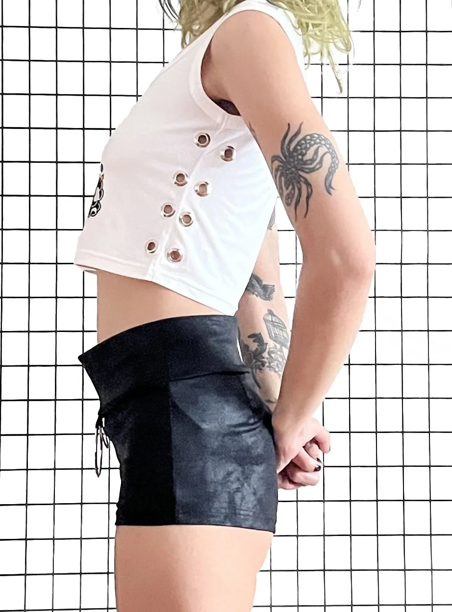 Drain White Tank - Side 2.jpg