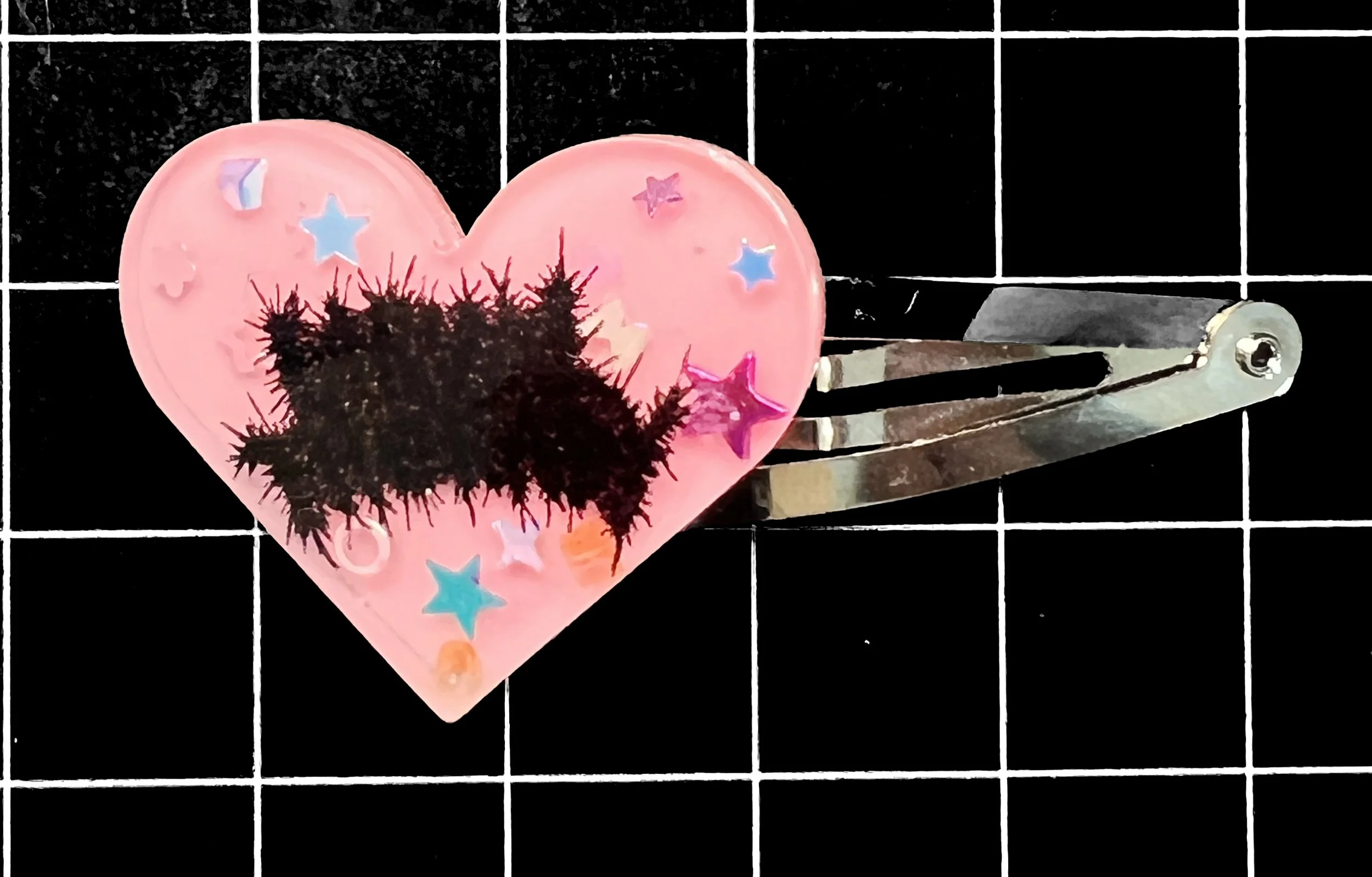 Larval Therapy Heart Clip 1.jpg
