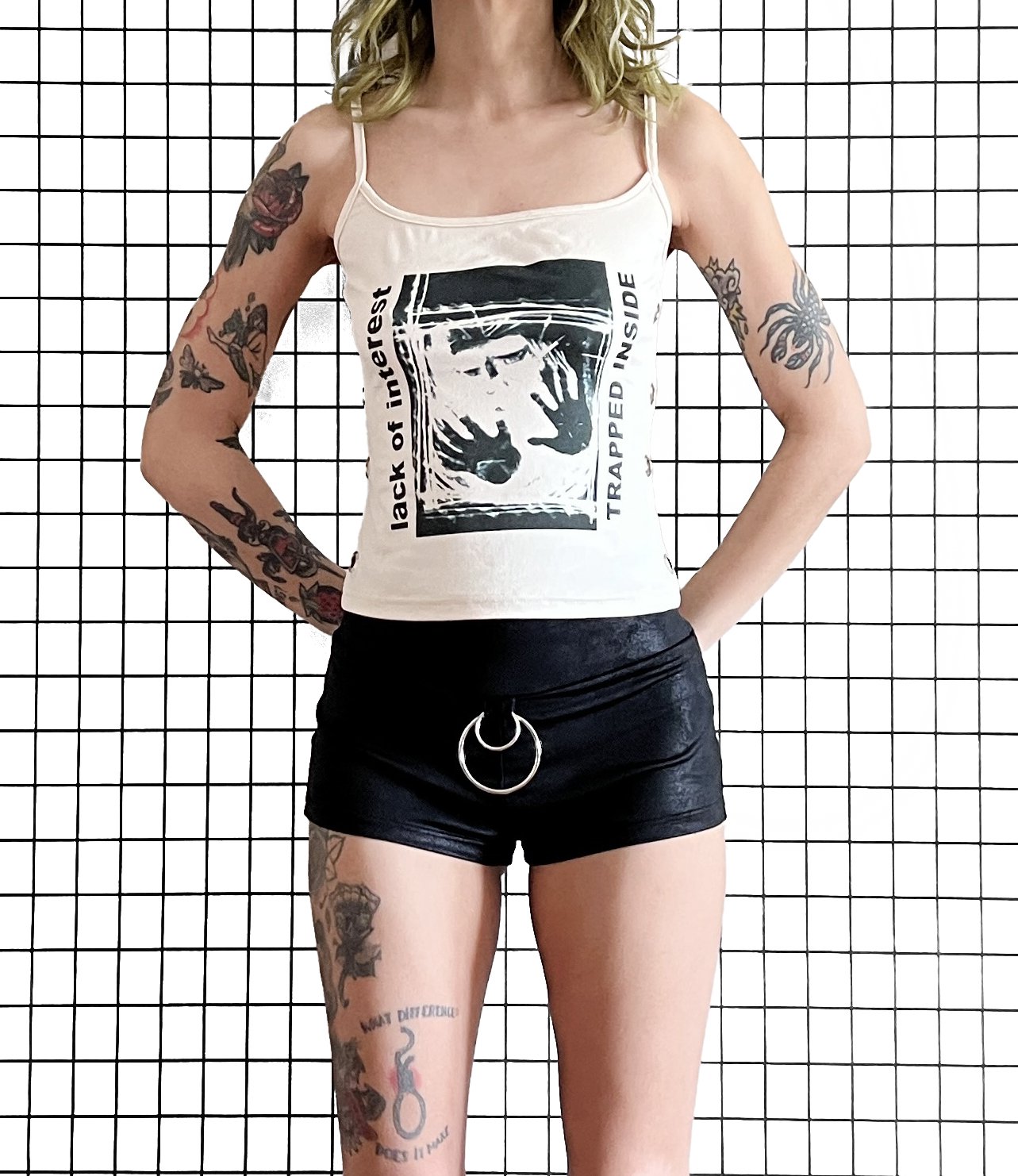 Lack of Interest 'trapped inside' Grommet Tank, size medium