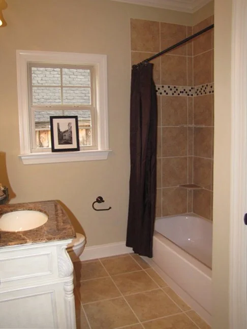 5_guest bath down.JPG