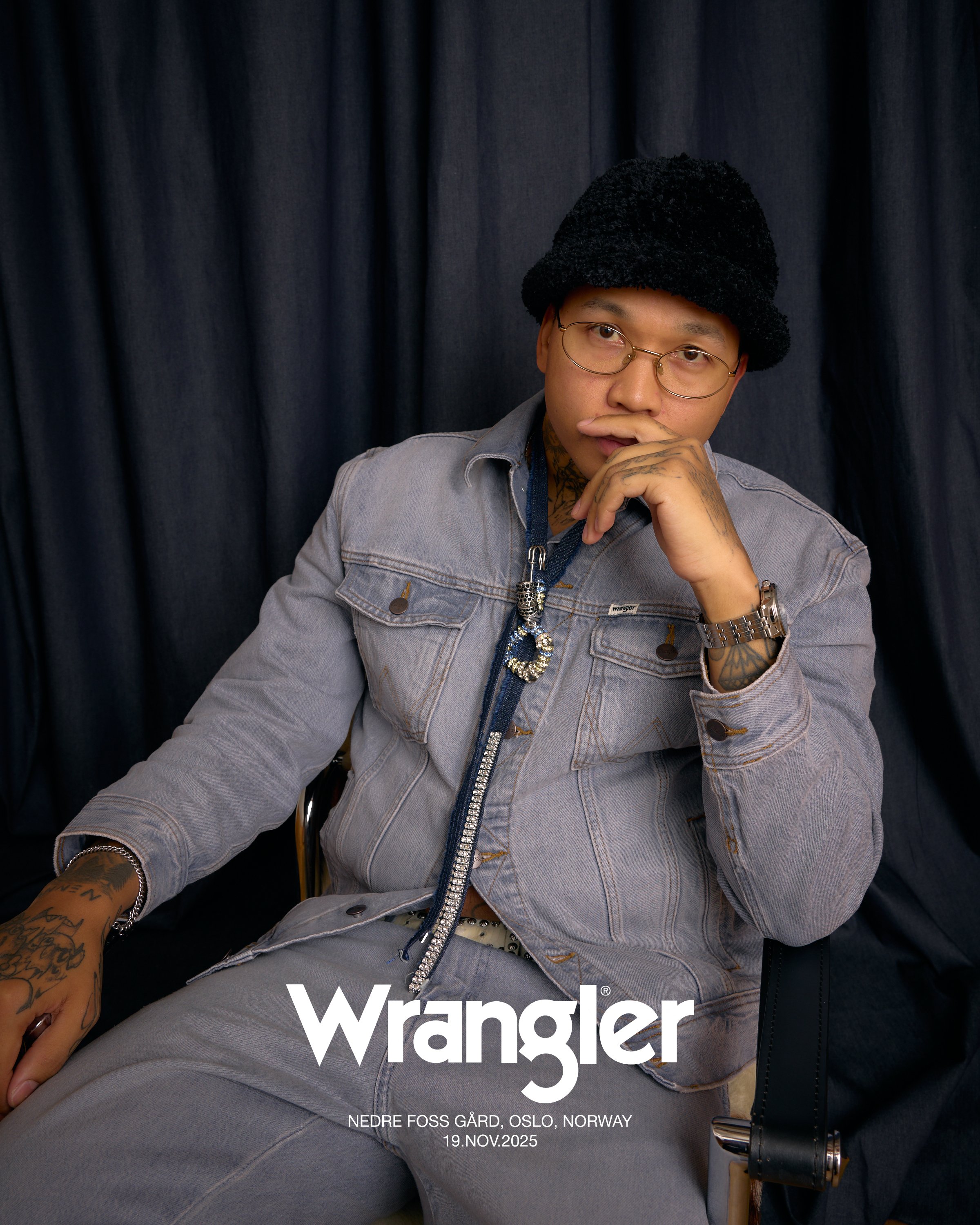 101125_Wrangler x Shy27140.jpg