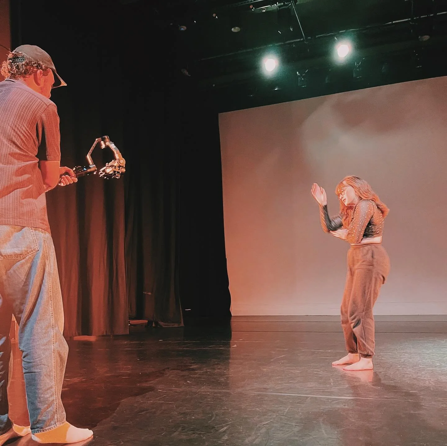 some behind the scenes of …Love Still Is shoot day π
i wanted to address the themes of loss, grief, and love in my final major project as i feel as though they have been tied into my dancing for a long time. in 2016, i lost my childhood best